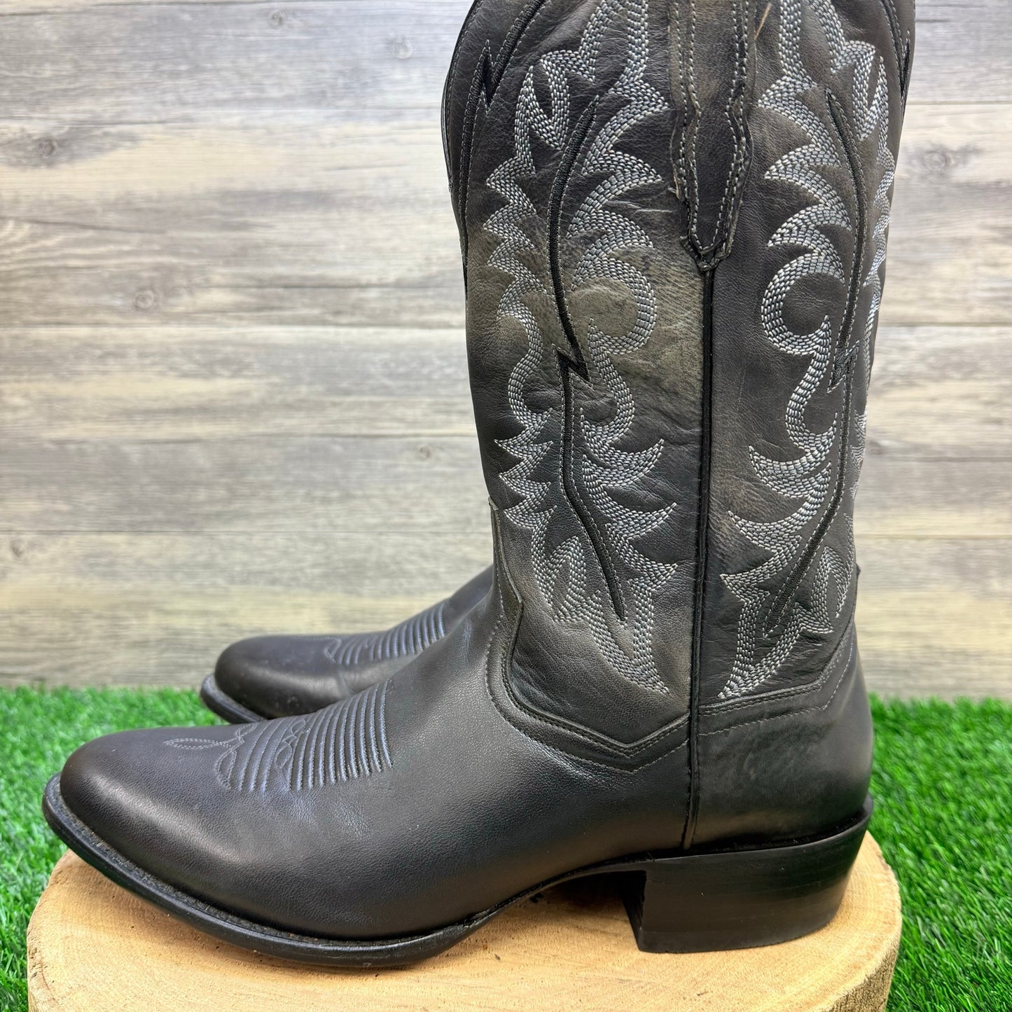 Dan Post Men - Size 12D - Distressed Black Elko Cowboy Boots DP 80321