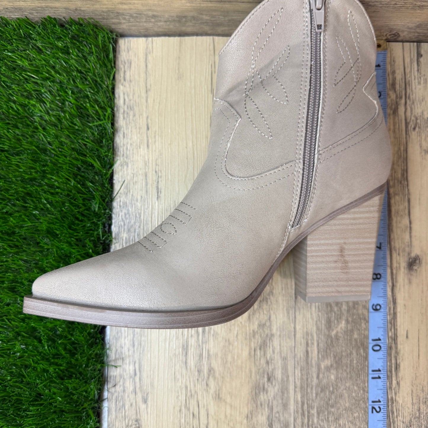 Mia Women - Size 7.5 - Gray Faux Suede Ankle Boots