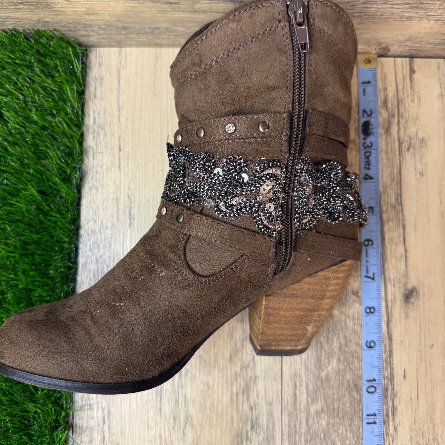 Dolce Women - Size 7M - Fawn Faux Suede Strappy Boots Style Briar