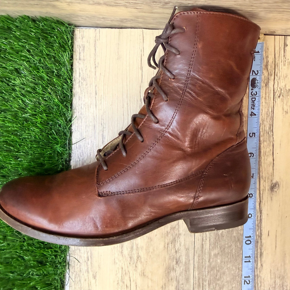 Frye Women - Size 8B - Melissa Lace Up Ankle Boots 3476081