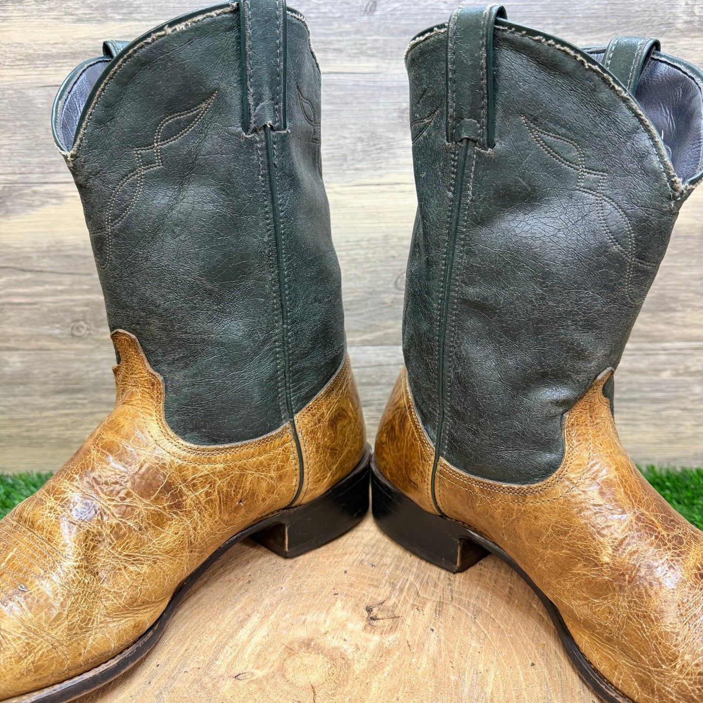 Laredo Men - Size 13D - Vintage Beige / Green Snip Toe Cowboy Boots 7823