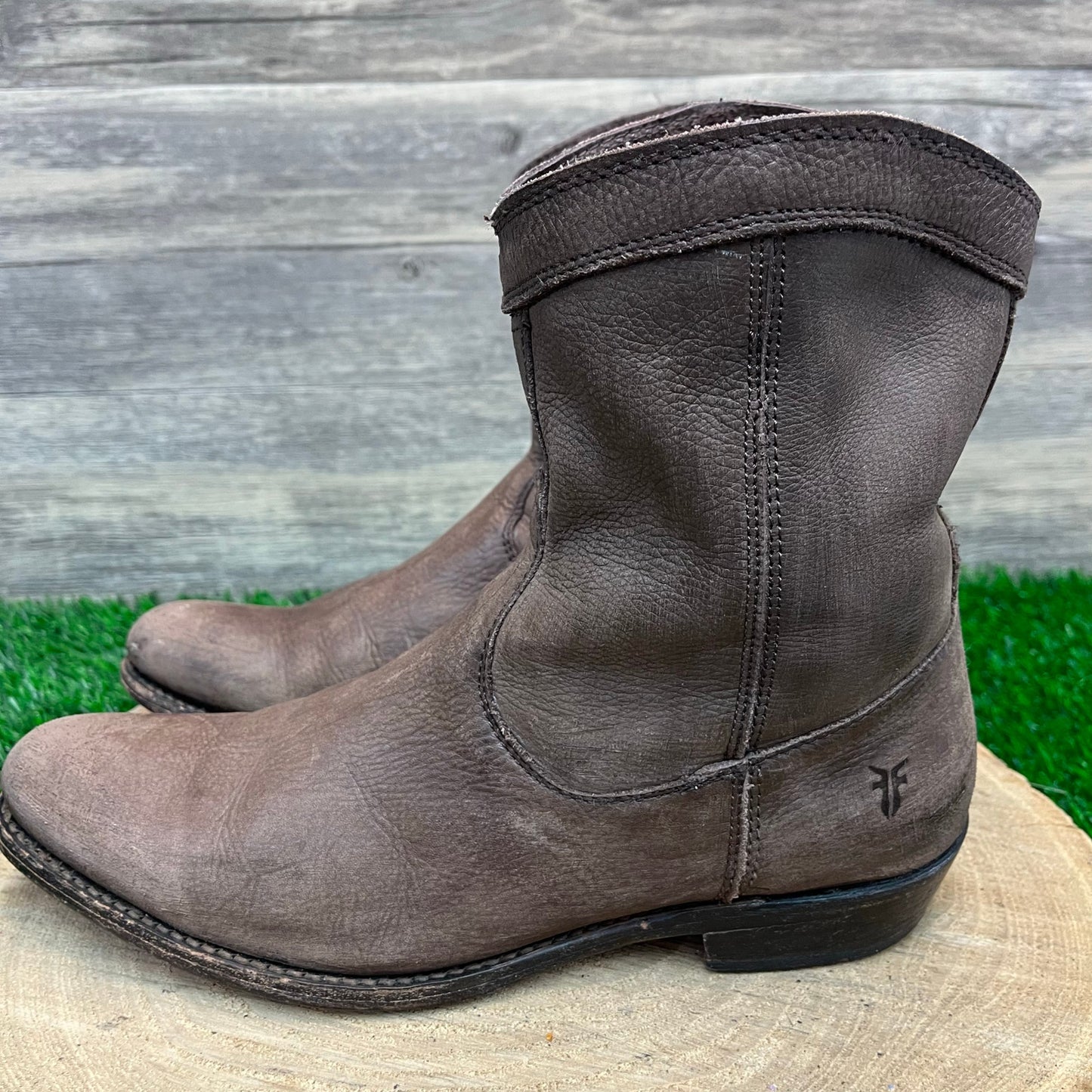 Frye Women - Size 8.5B - Brown Ankle Boots Style 13295