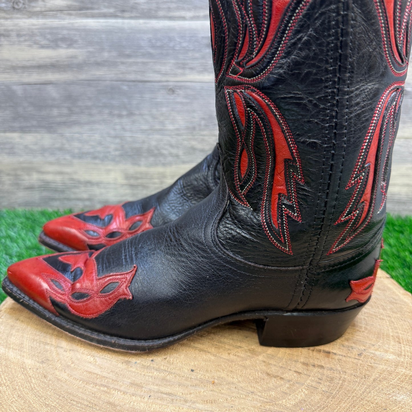 Dan Post Women - Size 7M - Vintage Black/Red Flame Cowboy Boots Style 14080