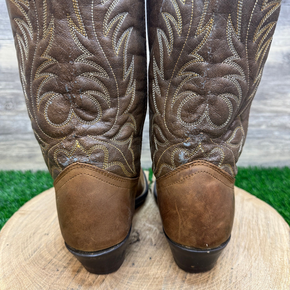Unknown Women - Size 7M - Two Tone Brown Western Cowboy Boots Style 5742
