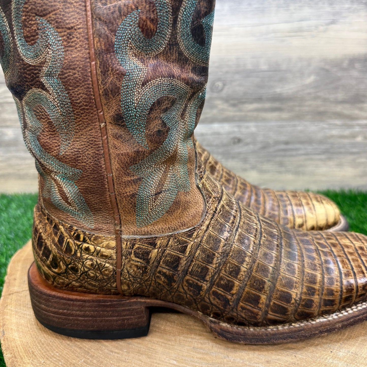 Ariat Women - Size 8.5B - Brown Gator Print Square Toe Cowboy Boots 10007033