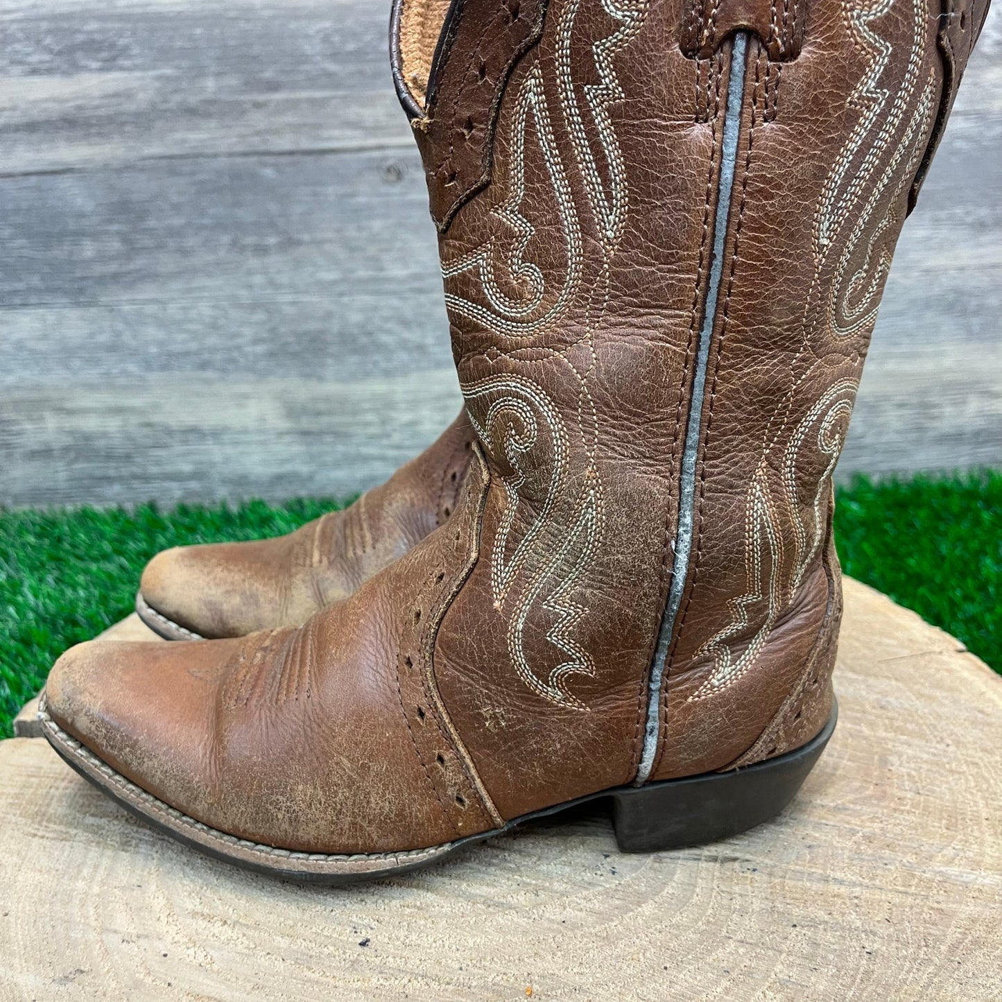 Ariat Youth - Size 13 - Brown Snip Toe Cowboy Boots