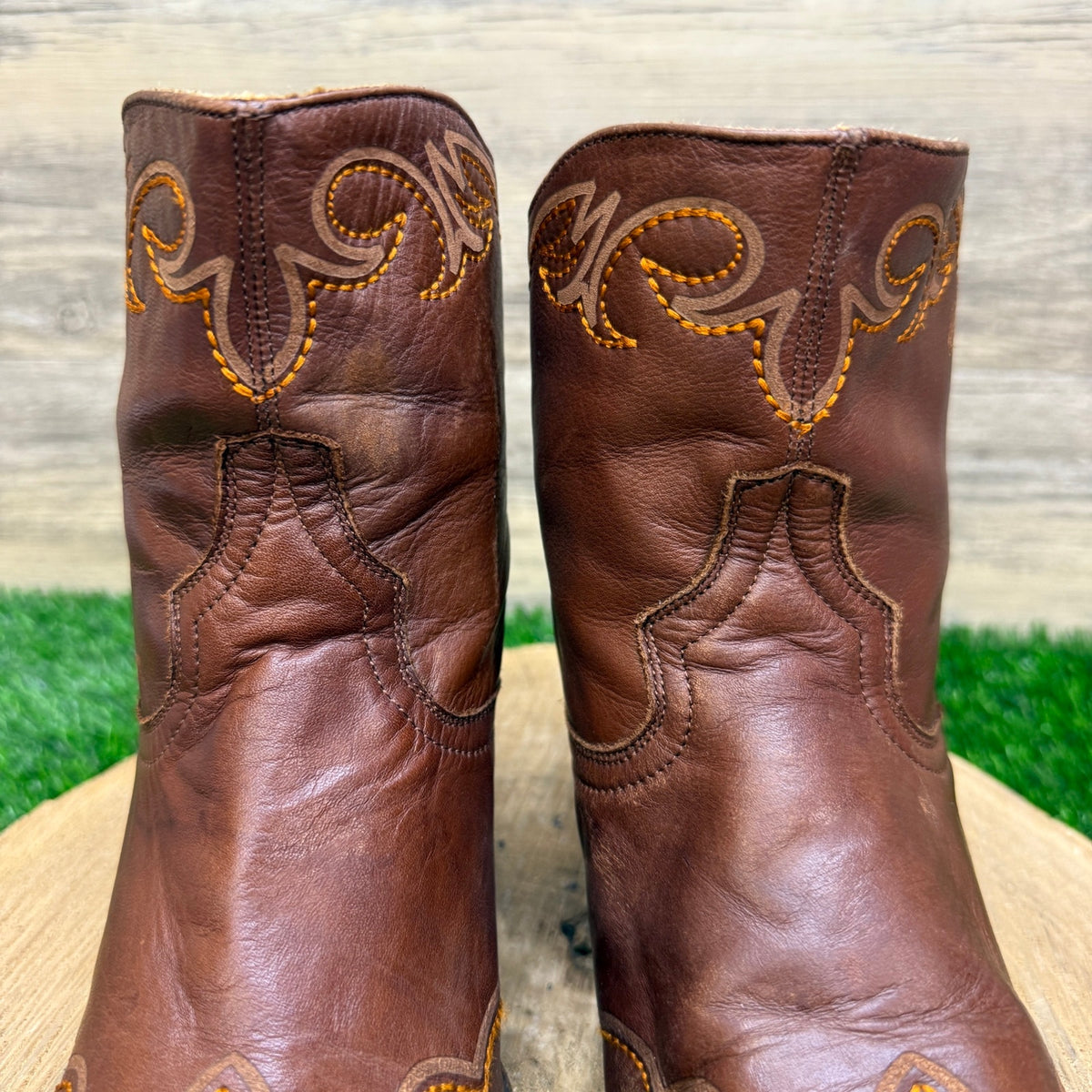 Lucchese Women - Size 7B - Brown/Orange Stitching Ankle Cowboy Boots M6019