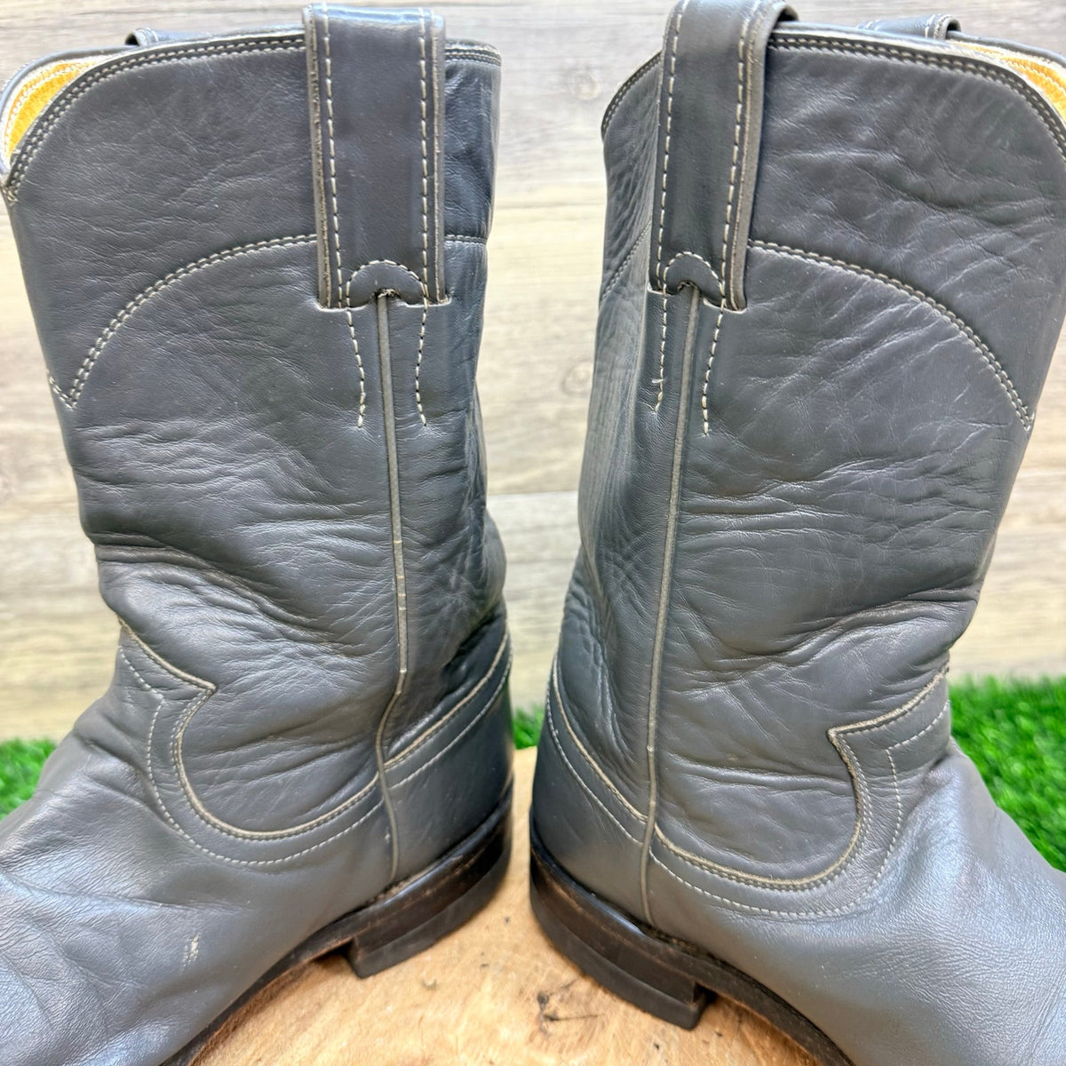 Justin Women - Size 6.5B - Gray Roper Cowboy Boots L3056