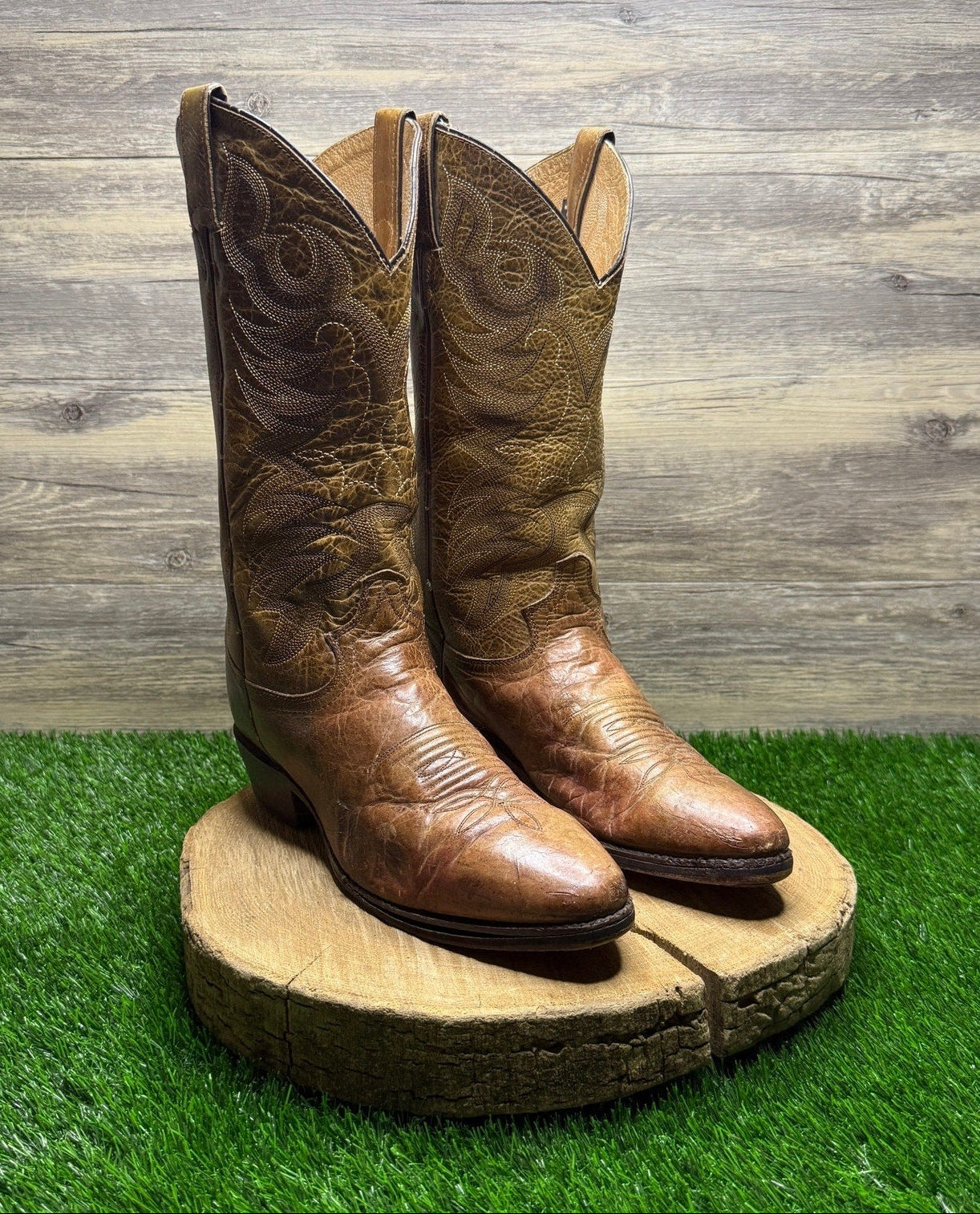 Justin Men - Size 10.5 EE - Tan Western Cowboy Boots Style 1567