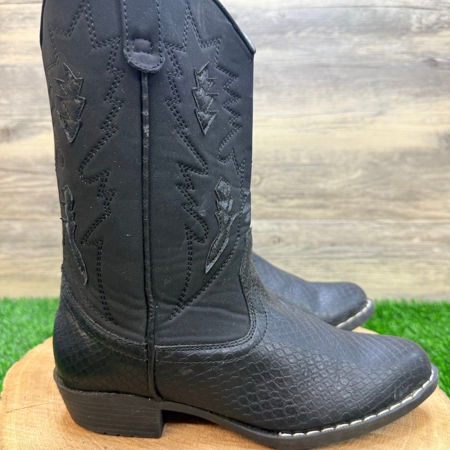 Shoe Show Youth - Size 5M - Black Faux Print Leather Cowboy Boots 430036