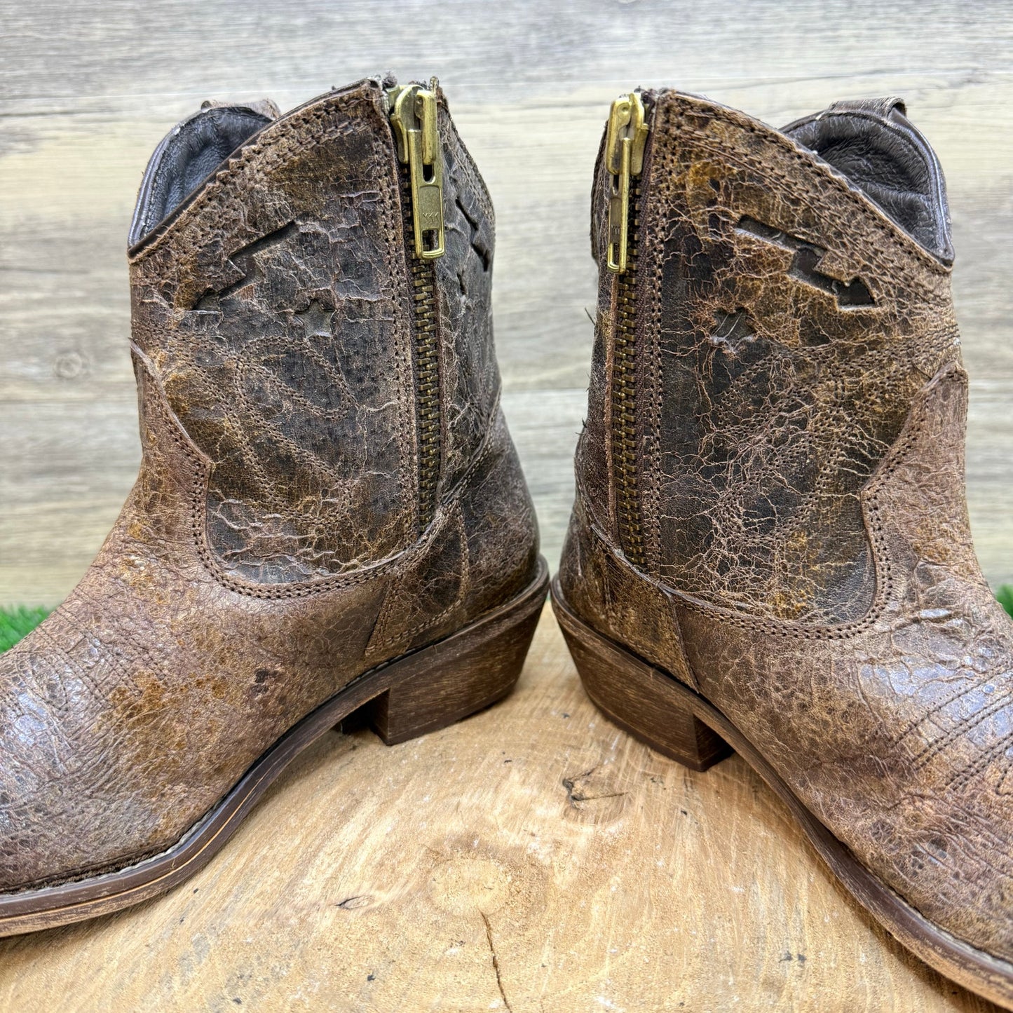 Steven Women - Size 8 - Distressed Brown Star Ankle Zipper Boots by Steve Madden
