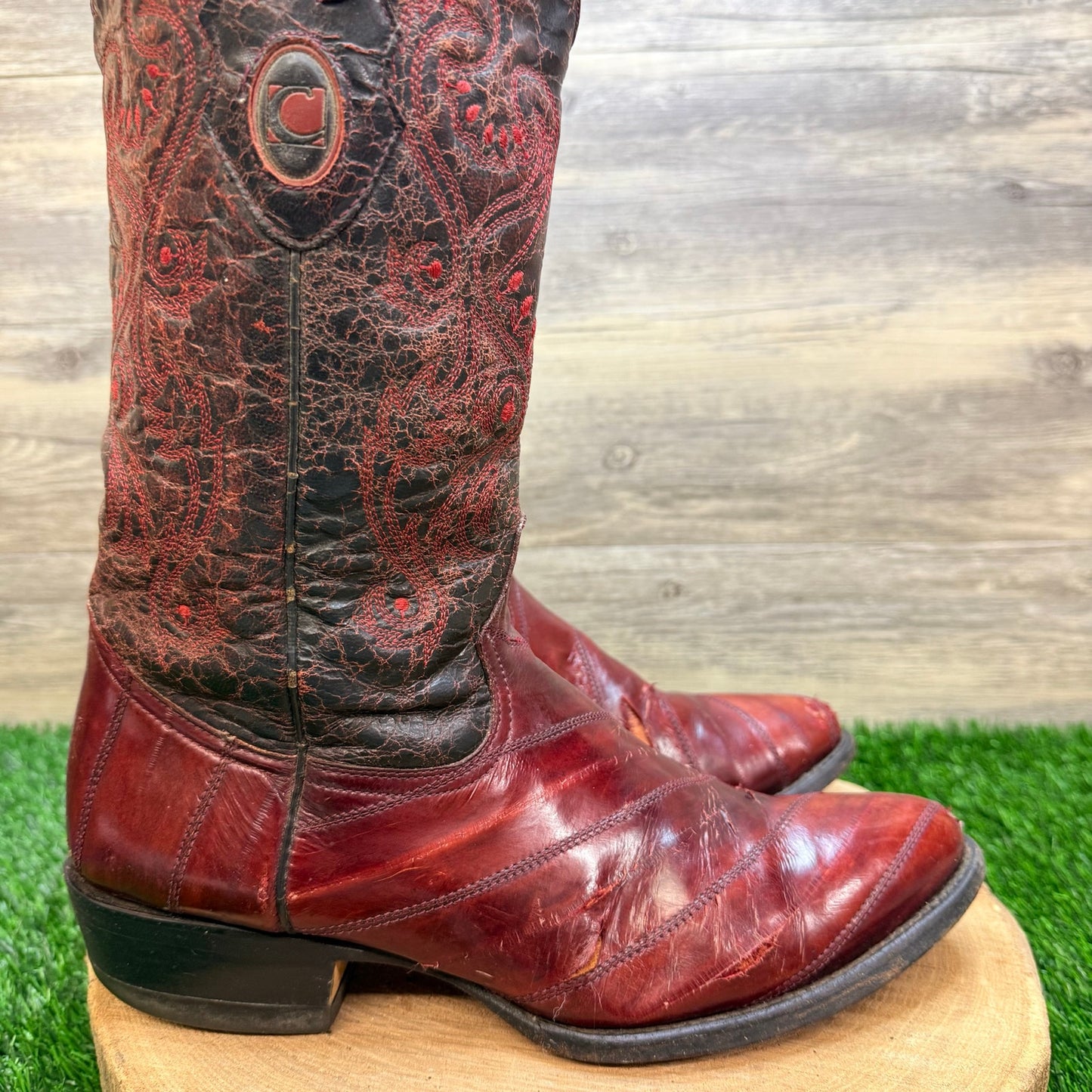 Cuadra Men - Size 9 - Red / Black Eel Cowboy Boots 55025 (damaged)
