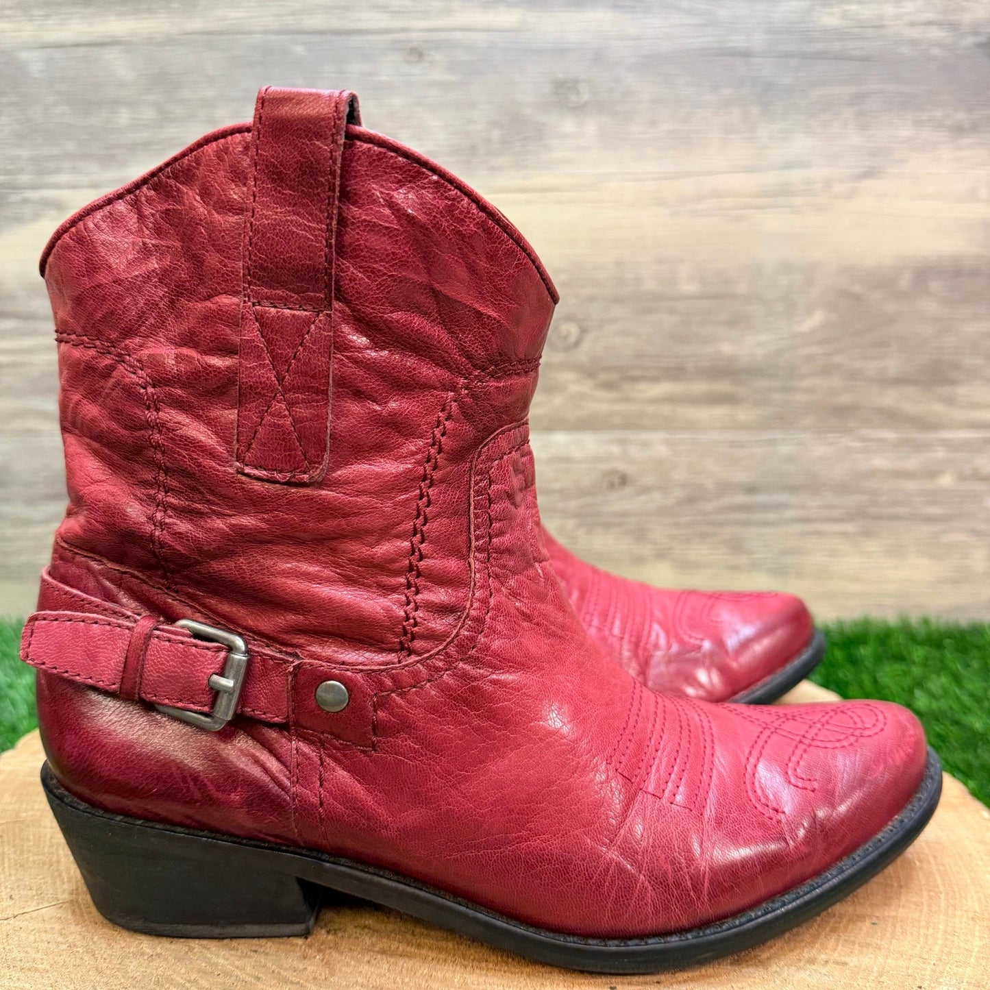 Franco Sarto Women - Size 6.5M -  Red Ankle Boots 0601