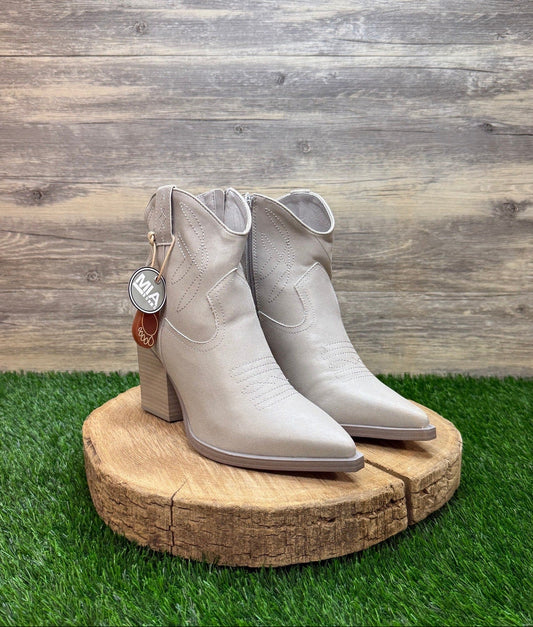 Mia Women - Size 7.5 - Gray Faux Suede Ankle Boots