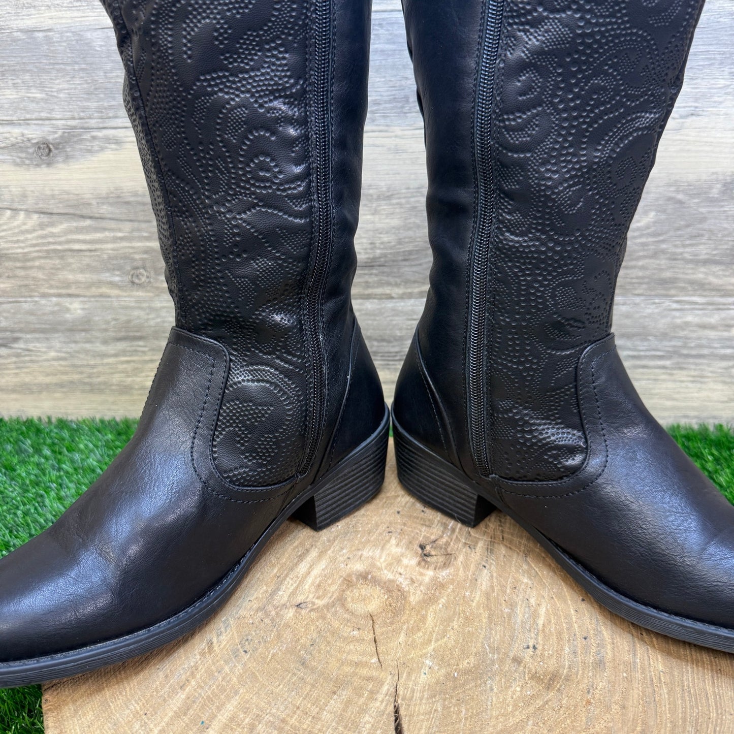 Easy Street Women - Size 9.5M - Black Tall Plus Calf Faux Leather Boots