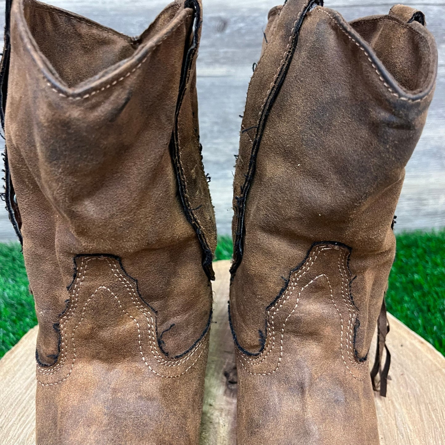 Sugar Women - Size 6M - Brown Native Design Soft Faux Leather Boots