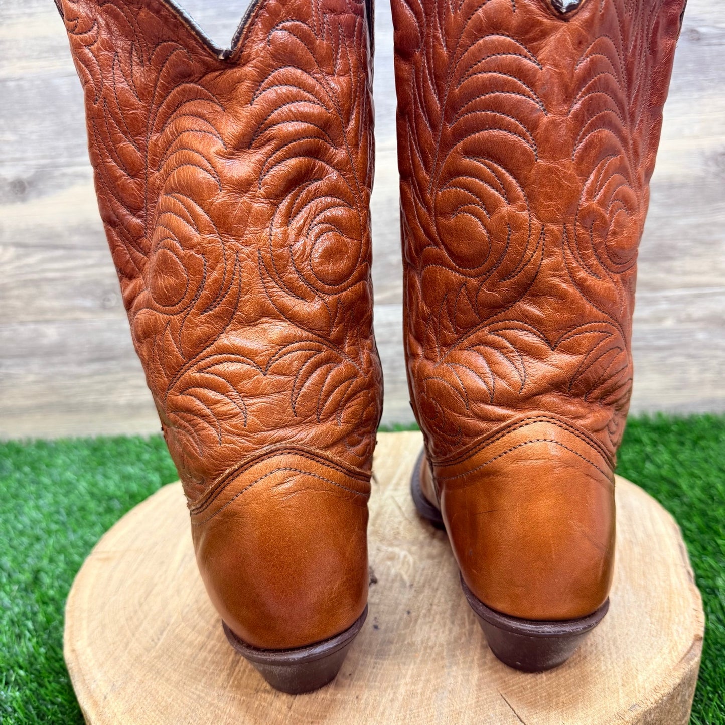Acme Women - Size 7M - Vintage Brown Western Cowboy Boots 16664