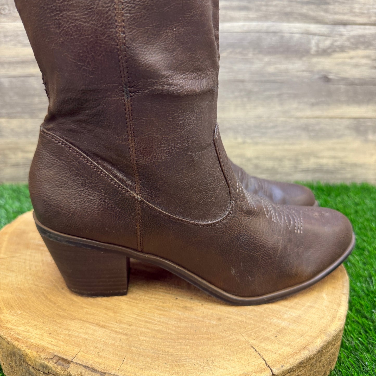 Mossimo Supply Co. Women - Size 10 - Dark Brown Tall Faux Leather Boots 17730