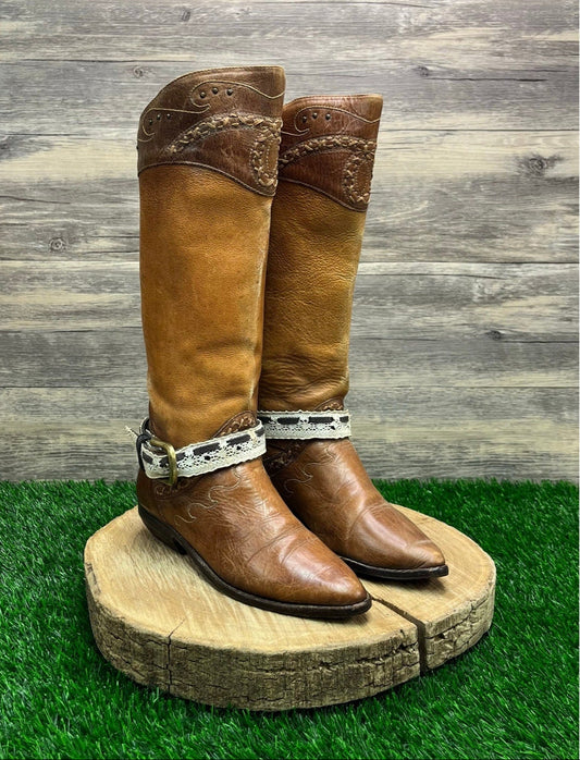 Circle’s Women - Size 6 - Tan Harness Riding Boots