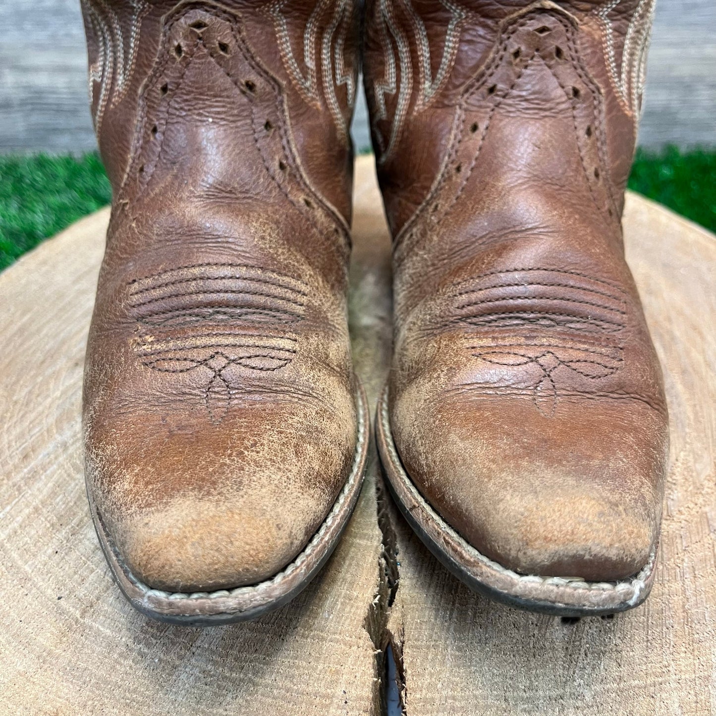 Ariat Youth - Size 13 - Brown Snip Toe Cowboy Boots