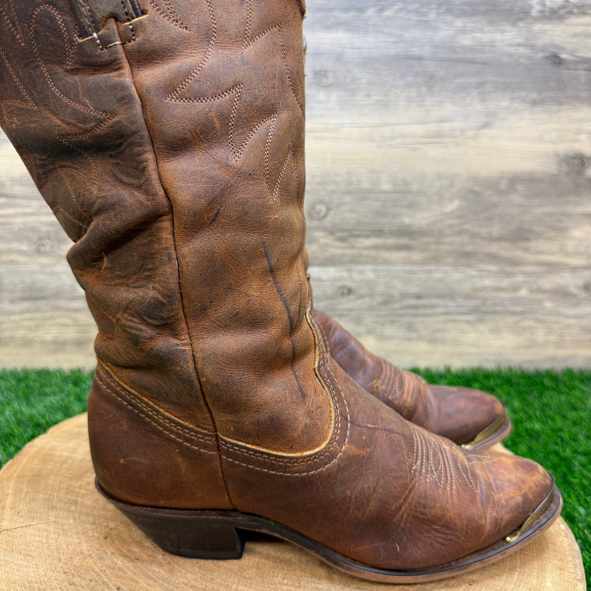 Durango Women - Size 5.5 - Brown Slouch Toe Plate Cowboy Boots Style 57856