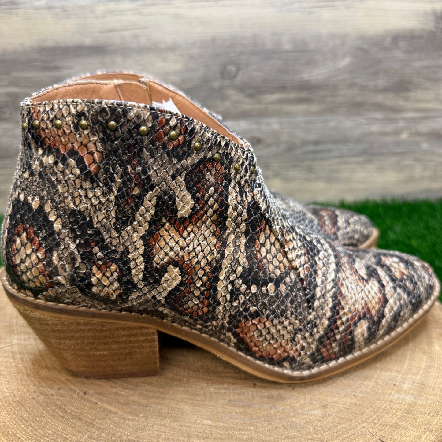 Boutique Women - Size 9 - Tan Faux Snake Ankle Boots Style Swifton