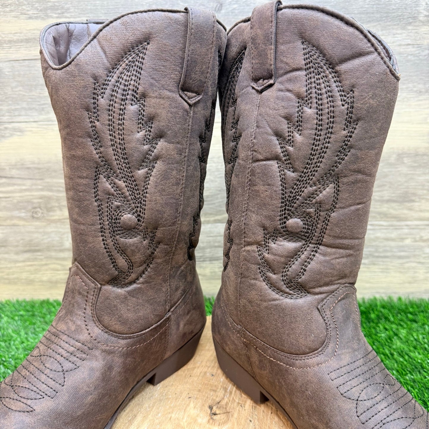 Unknown Women - Size 9 - Brown Faux Soft Leather Cowboy Boots 2222K