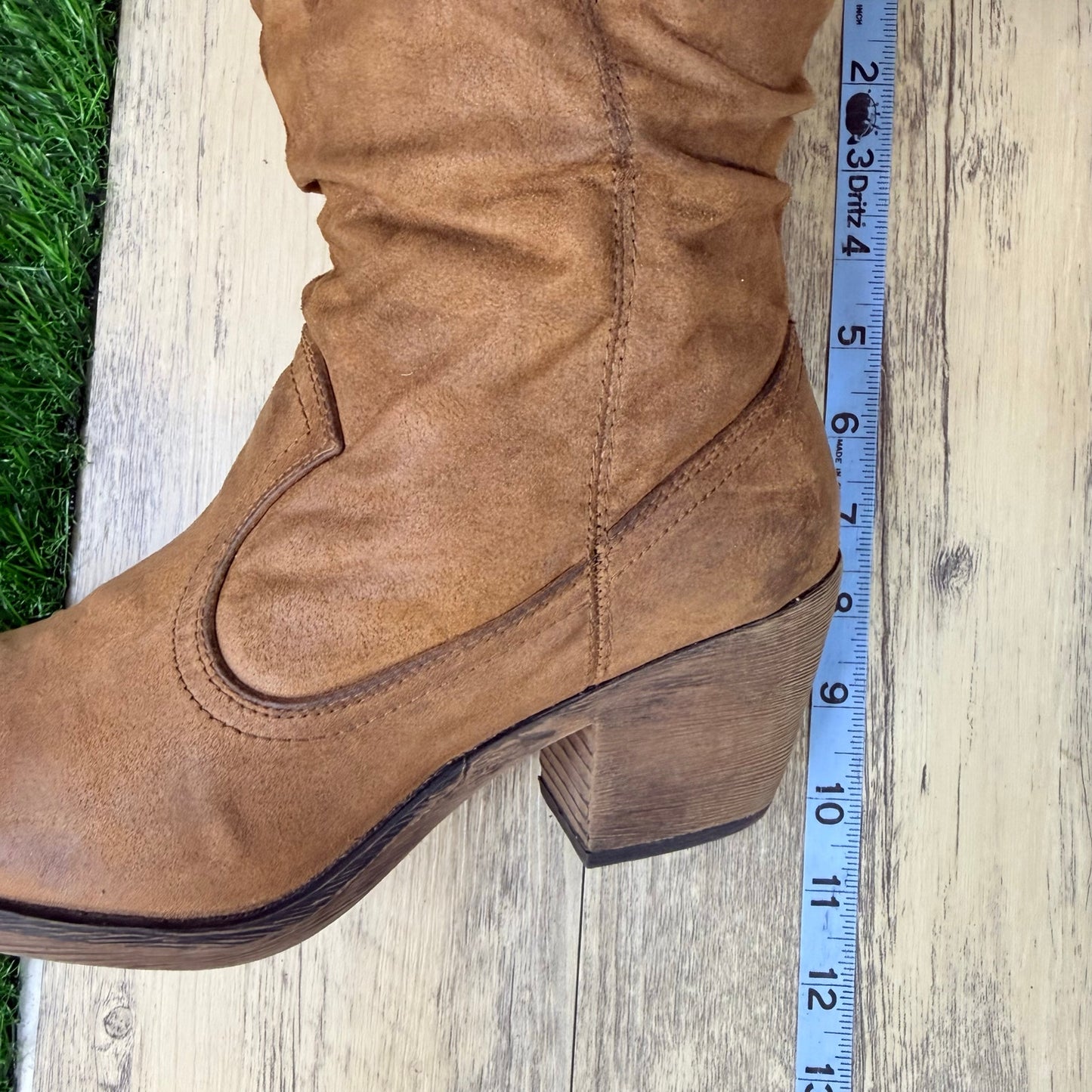 Rocket Dog Women - Size 9 - Tan Faux Suede Slouch Cowboy Boots 12625