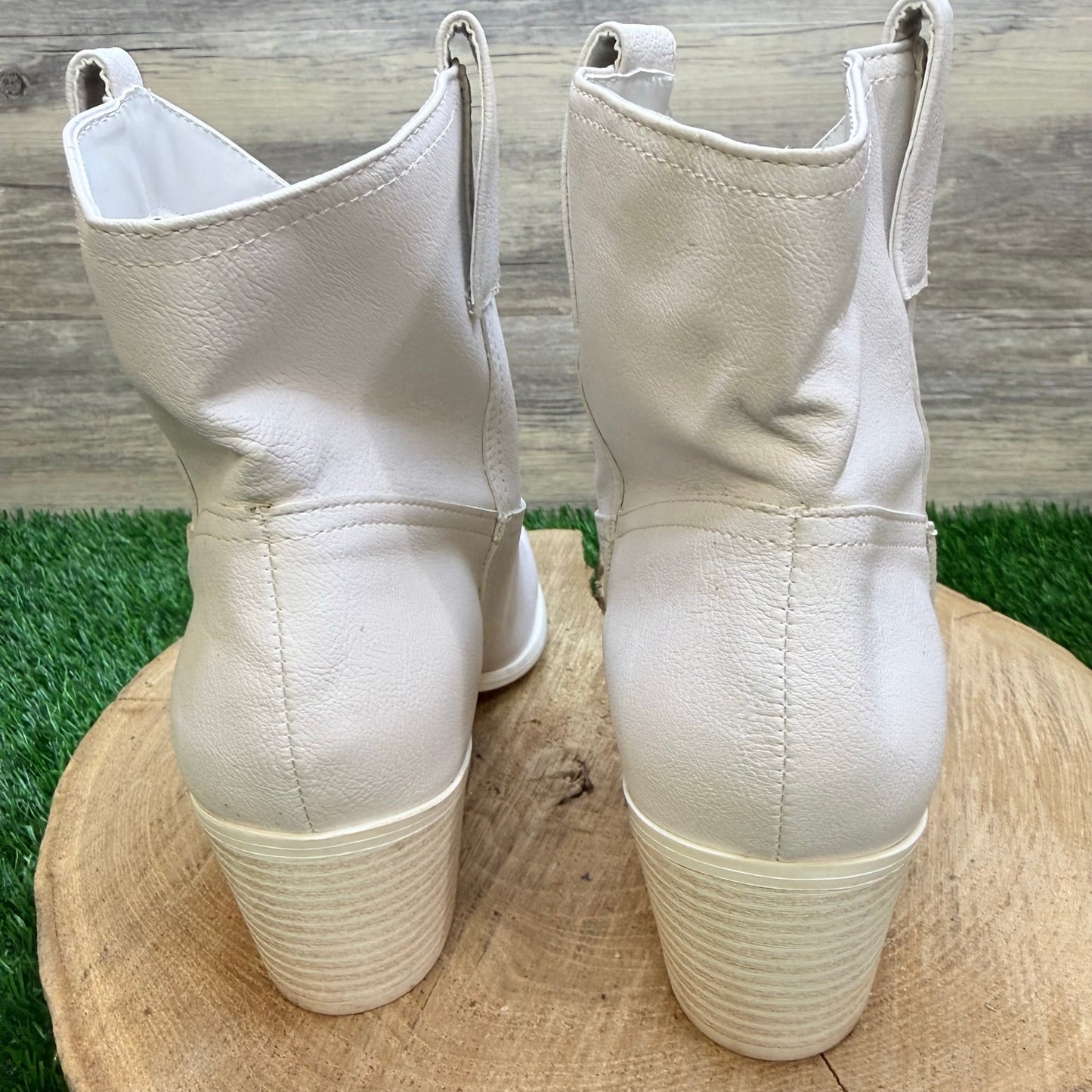 Crown & Ivy Women - Size 9.5M - White Faux Leather Ankle Boots Dolly