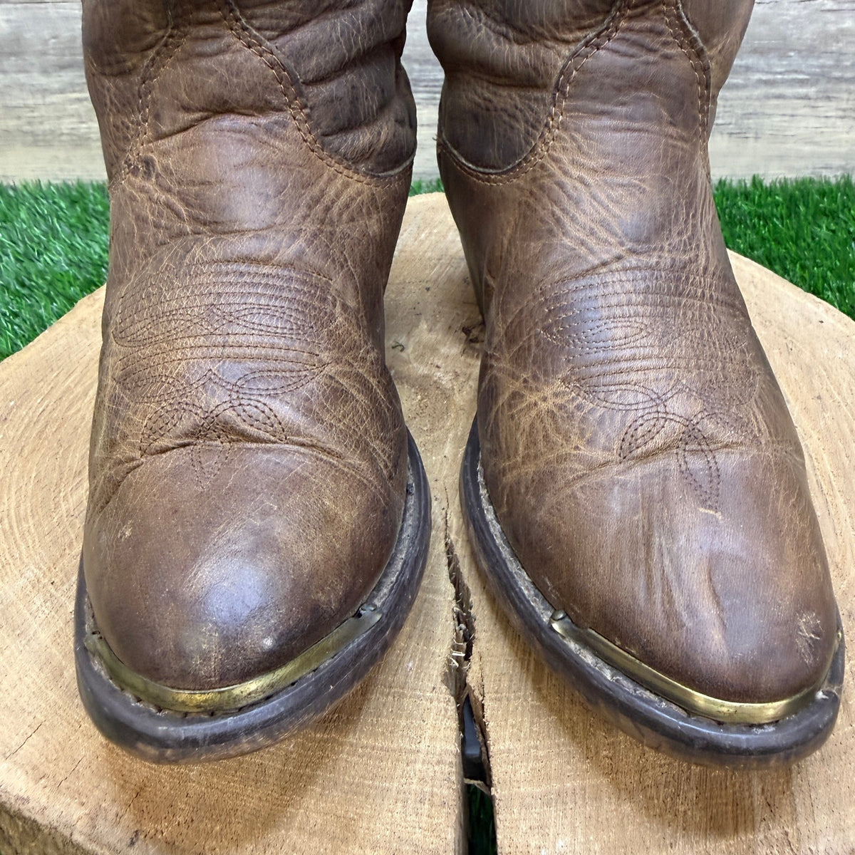 Dingo Women - Size 7M - Brown Slouch Toe Plate Western Cowboy Boots DI7542