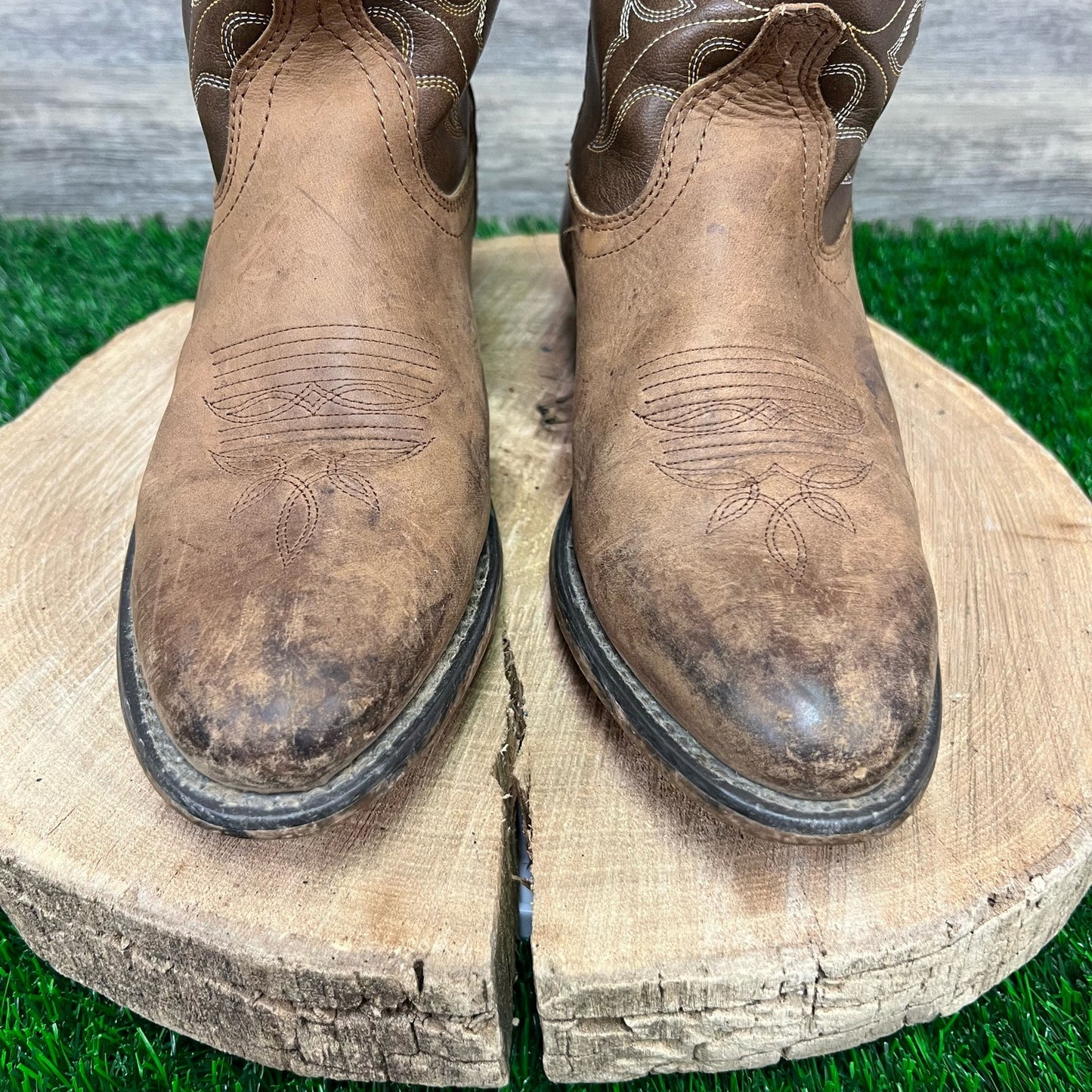 Laredo Women - Size 9M - Brown Cowboy Boots 5742