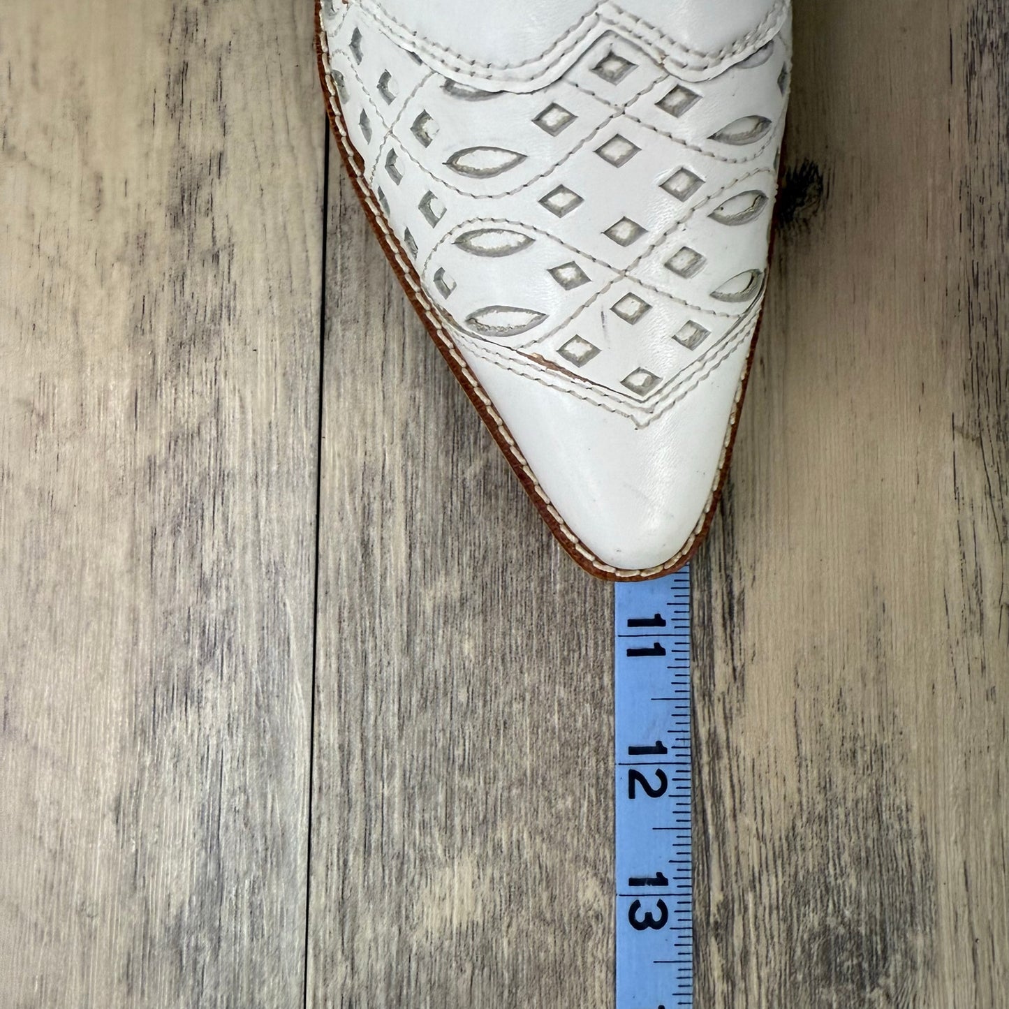 Nine West Women - Size 8.5M - White Waffle Boots Style Valencia