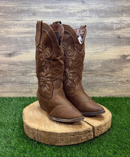 Rampage Women - Size 7.5M - Brown Soft Faux Suede Cowboy Boots 429105