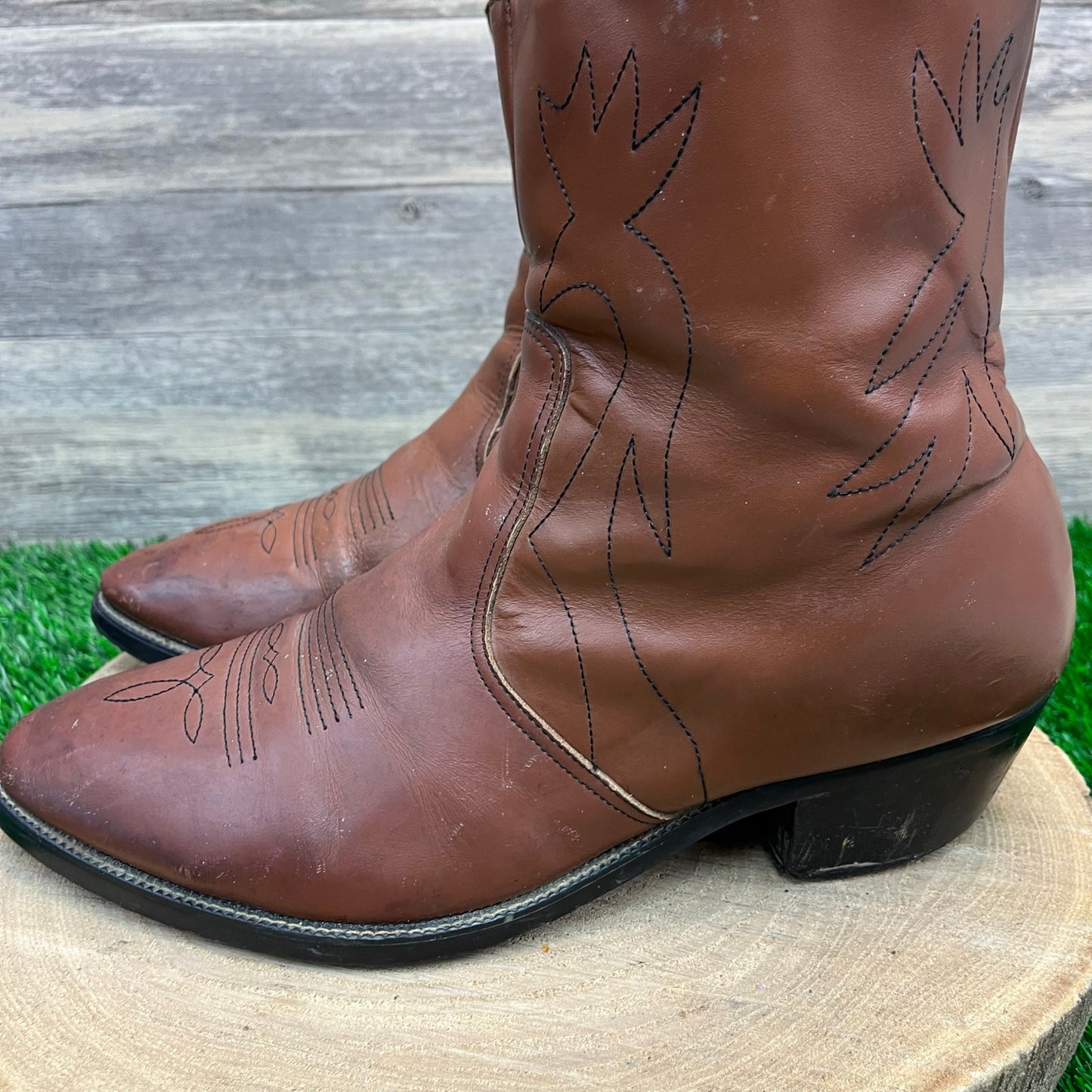 Ponderosa Men - Size 11W - Brown Faux Leather Ankle Zipper Boots