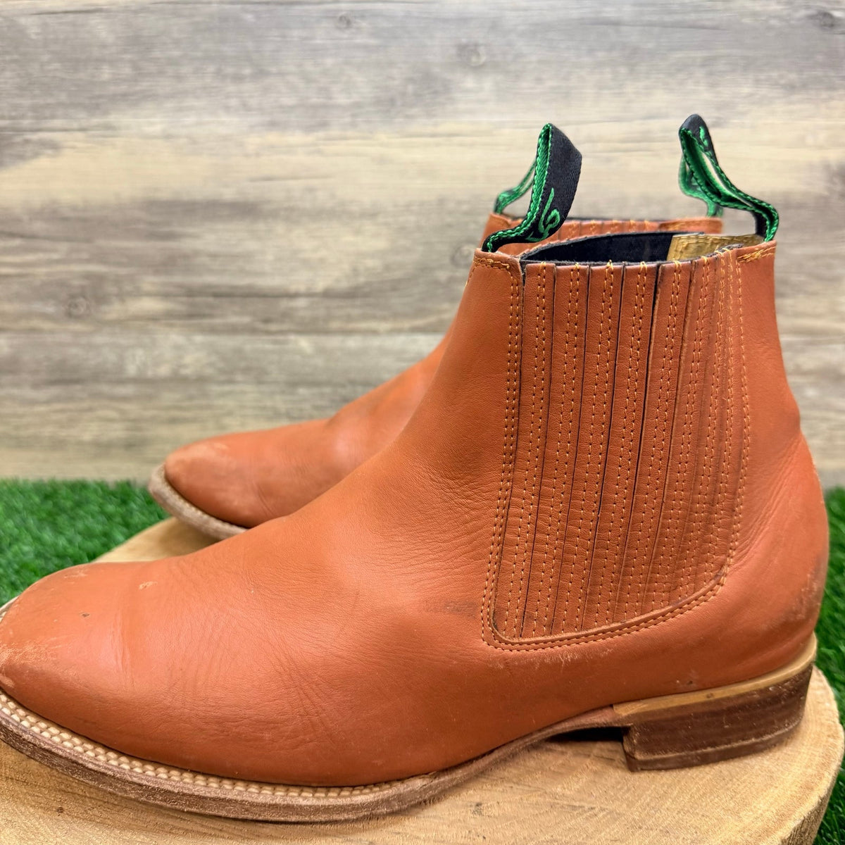 La Barca Men - Size 10 - Amber Square Ankle Boots