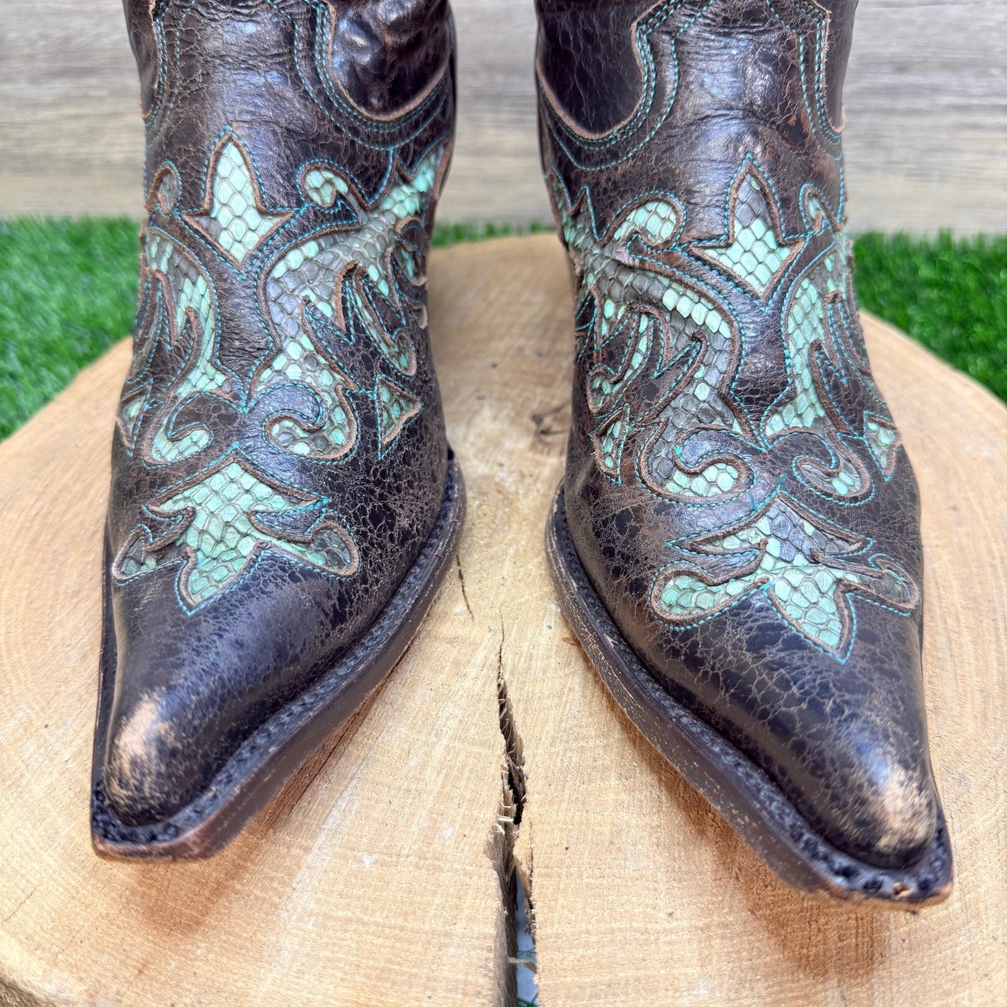 Stetson Women - Size 9B - Distressed Chocolate Snake Inlay Cowboy Boots 0512