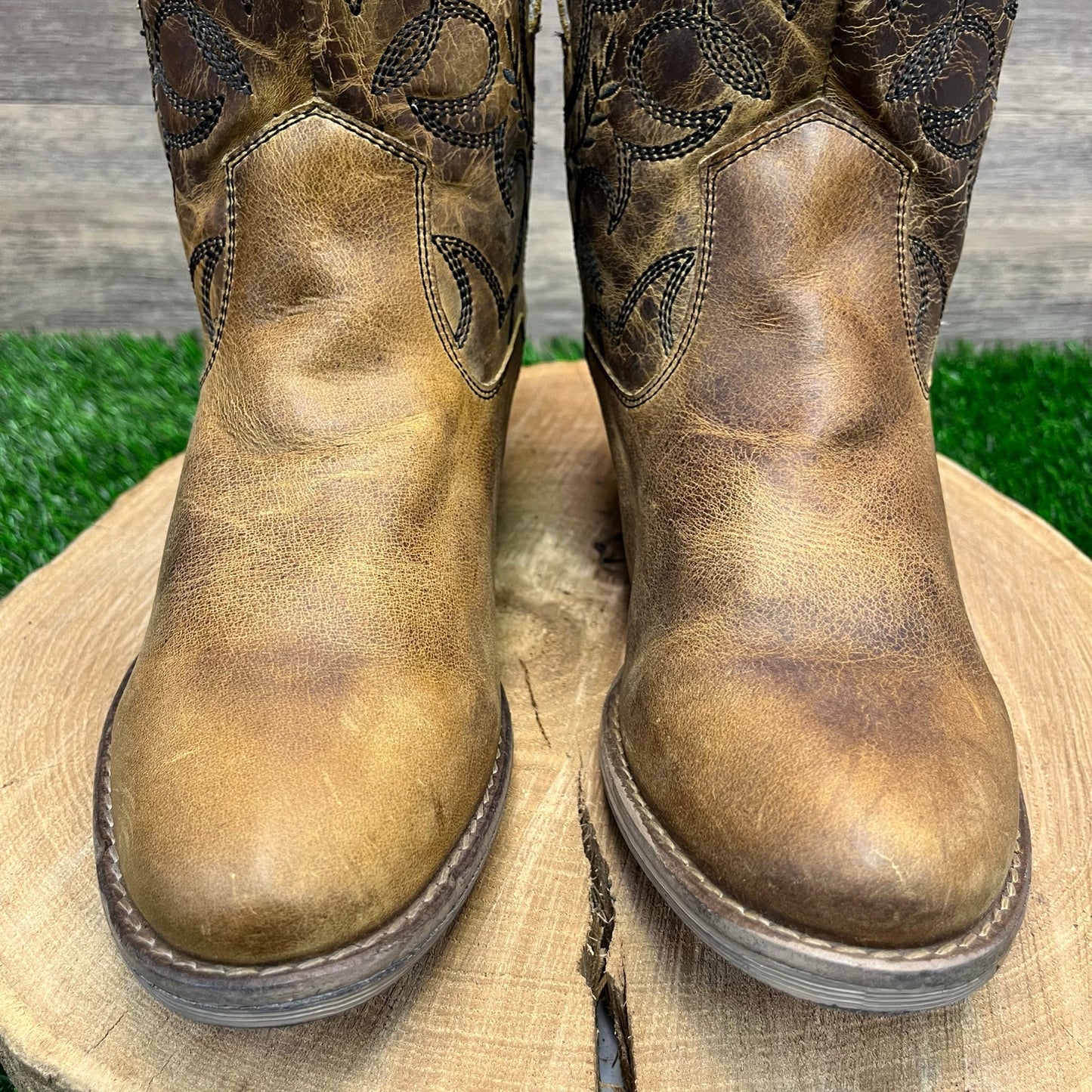 Sterling River Women - Size 9.5 10M - Distressed Brown Ankle Boots Style SR5012