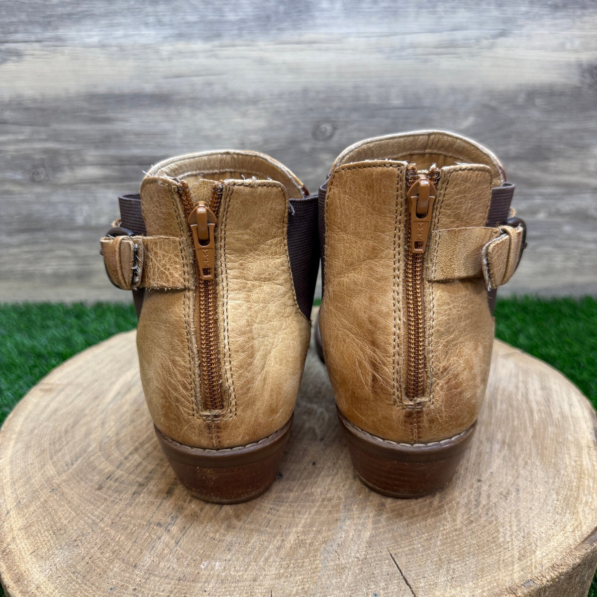 Sofft Women - Size 7.5 - Camel Basket Weave Ankle Boots
