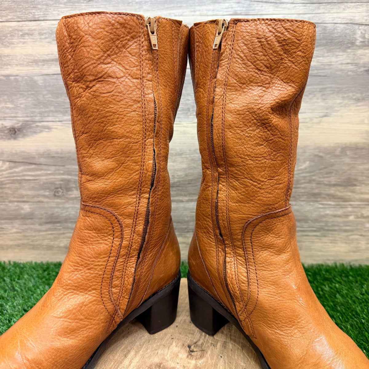 Unknown Women - Size 8.5M - Cognac Leather Zipper Boots 1221