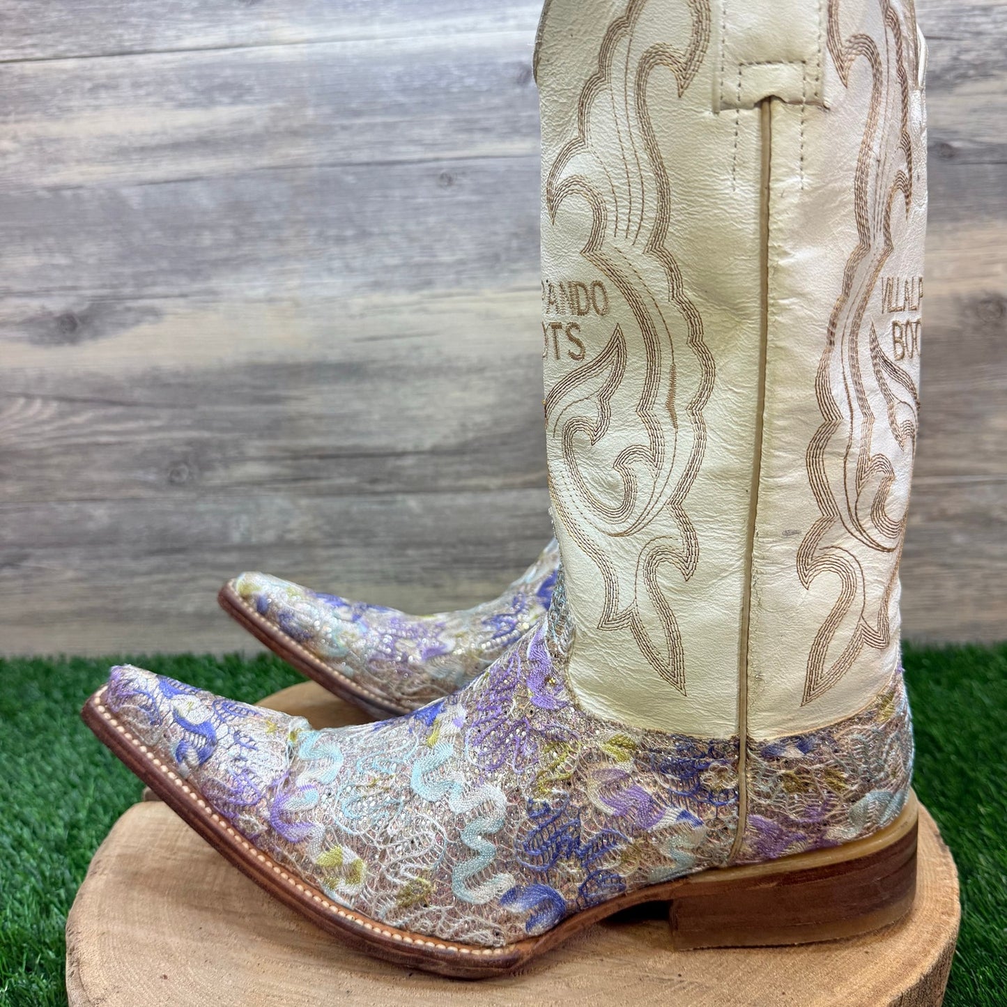 Villalpando Women - Size 8.5 - White / Purple Lace Mexico Pointed Cowboy Boots