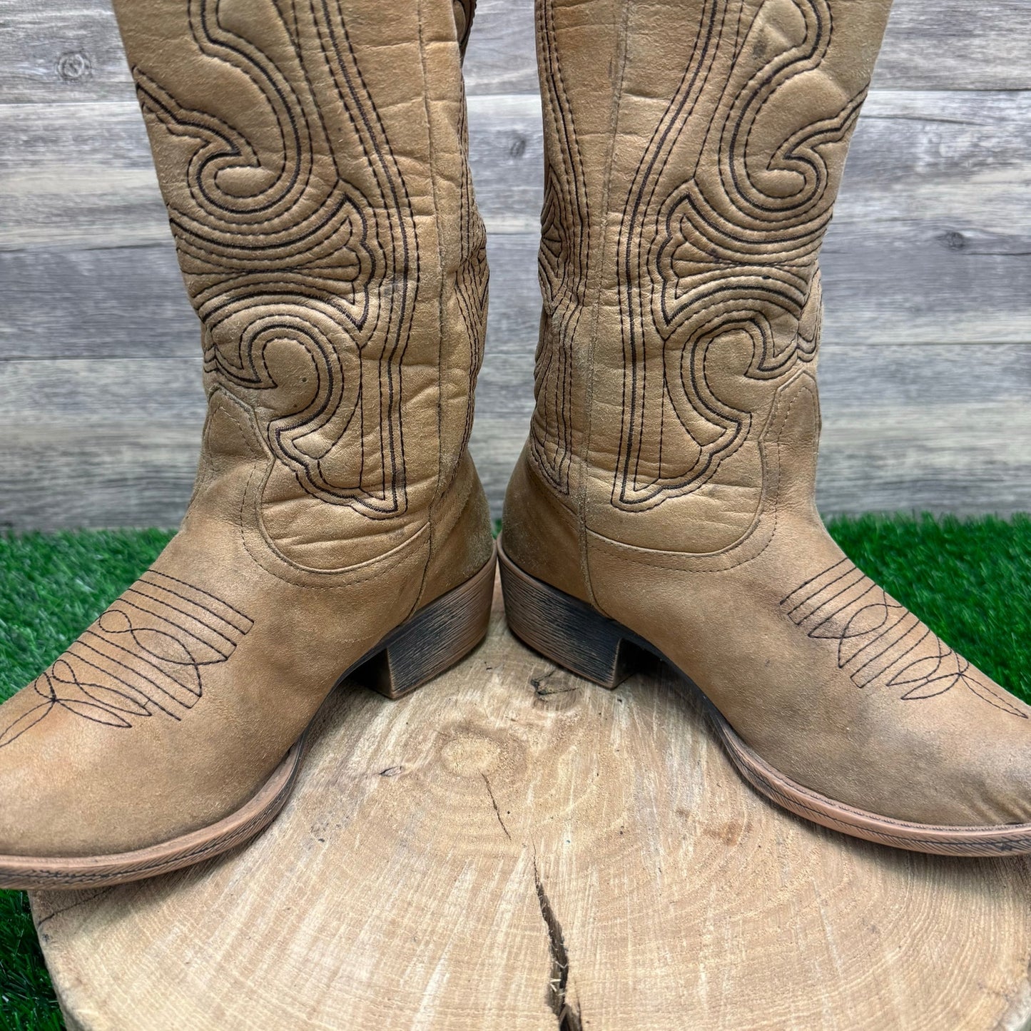 Coconuts Women - Size 8M - Tan Soft Faux Leather Cowboy Boots Legend