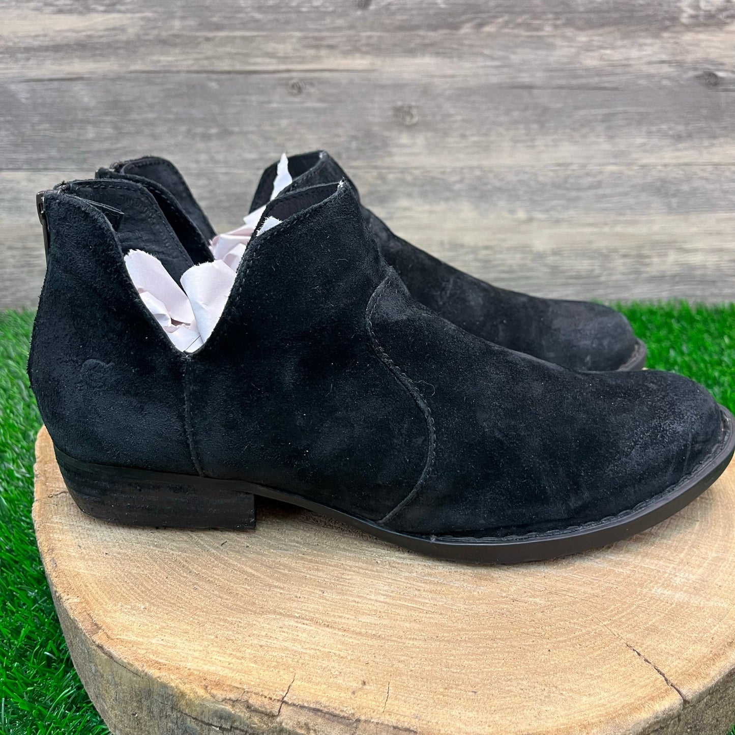 Born Women - Size 10M - Black Suede Ankle Boots Style CQH19