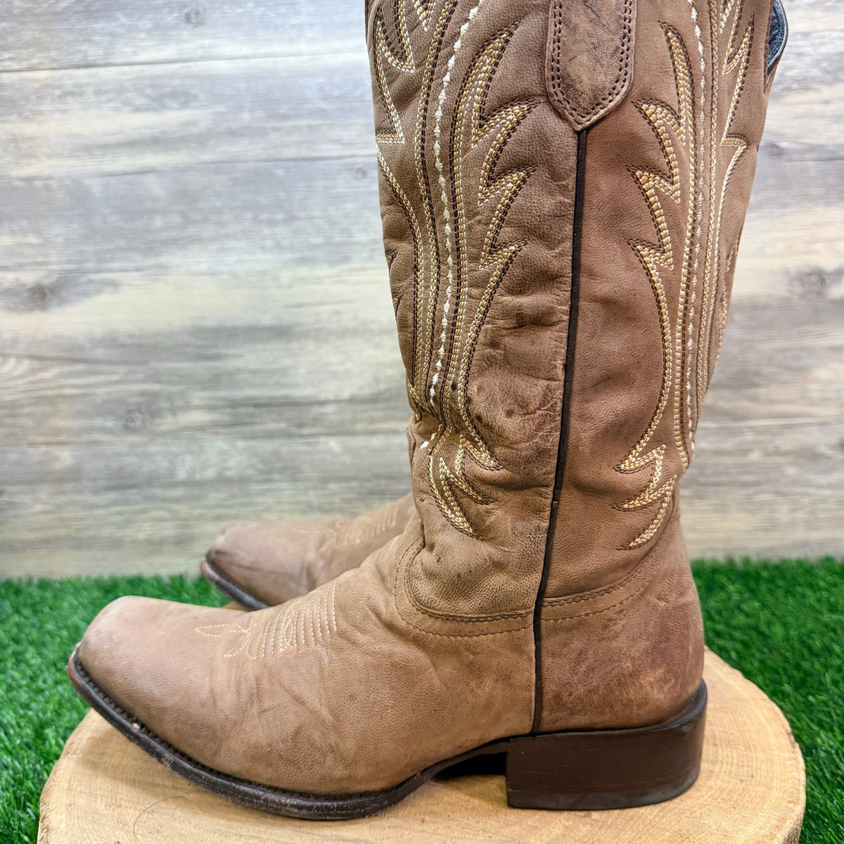 JB Dillon Women - Size 10B - Tan Feather Square Toe Cowboy Boots BRO2404
