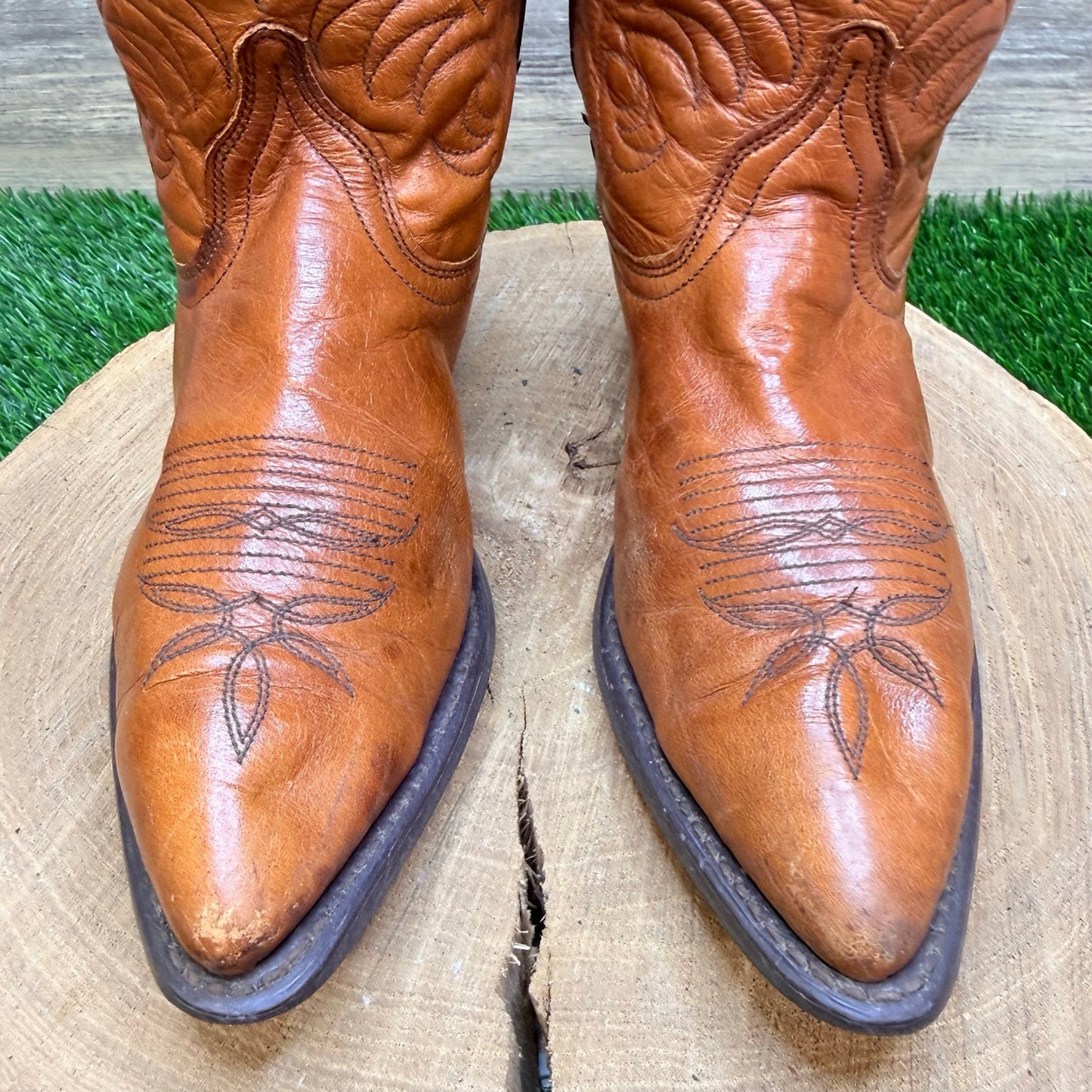 Acme Women - Size 7M - Vintage Brown Western Cowboy Boots 16664
