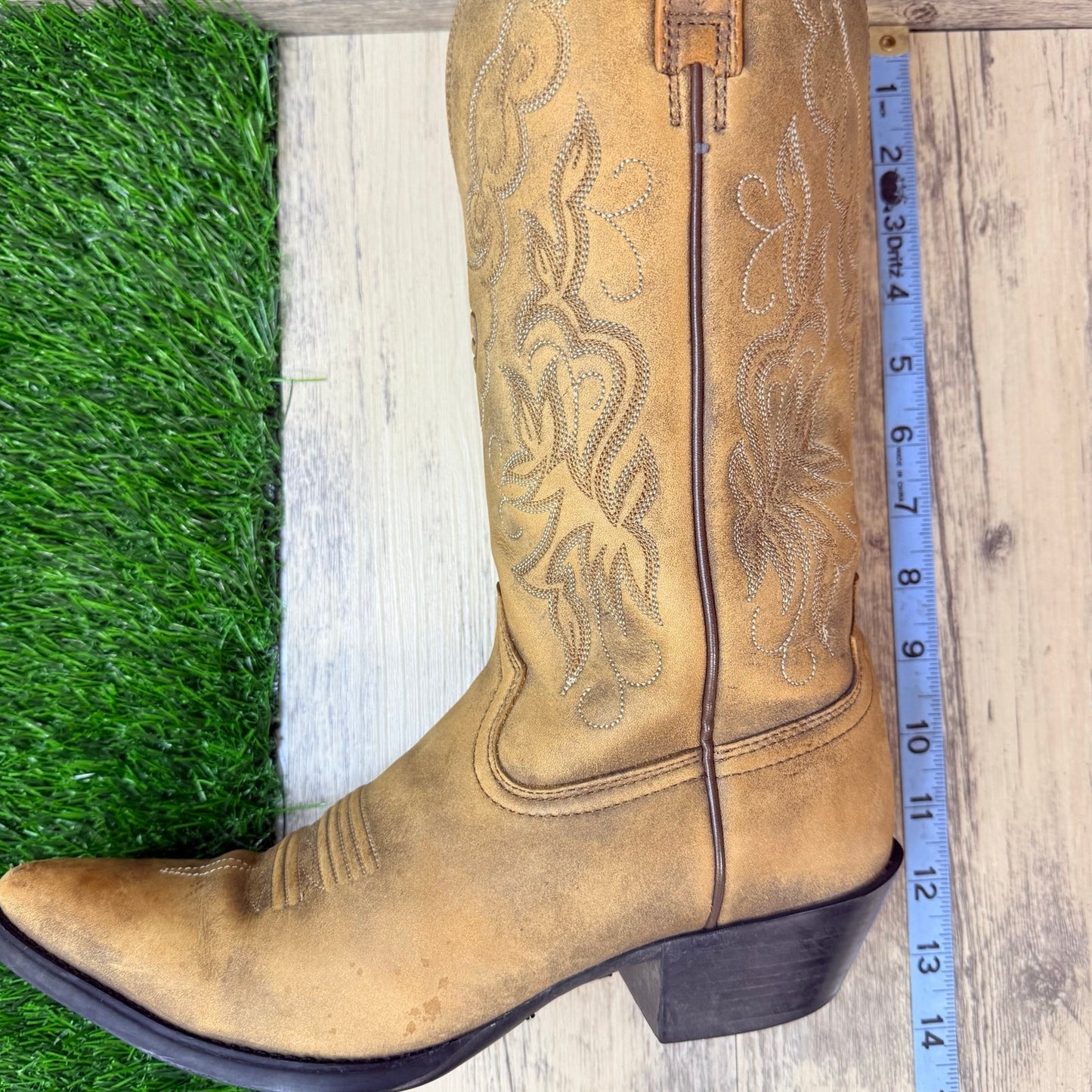 Ariat Women - Size 7B - Tan Boomer Leather Western Cowboy Boots 15729