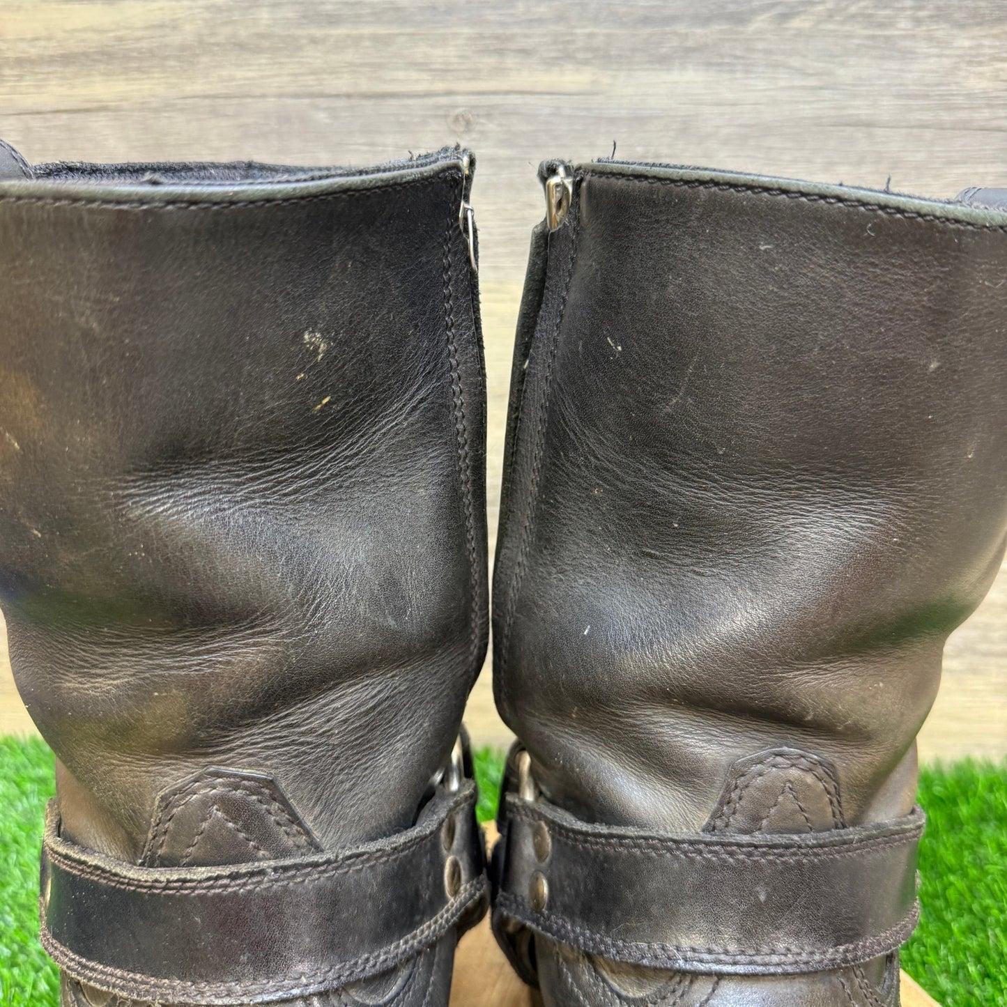 Ariat Men - Size 9EE - Black Metal Mounts Moto Square Toe Boots Style 10002679