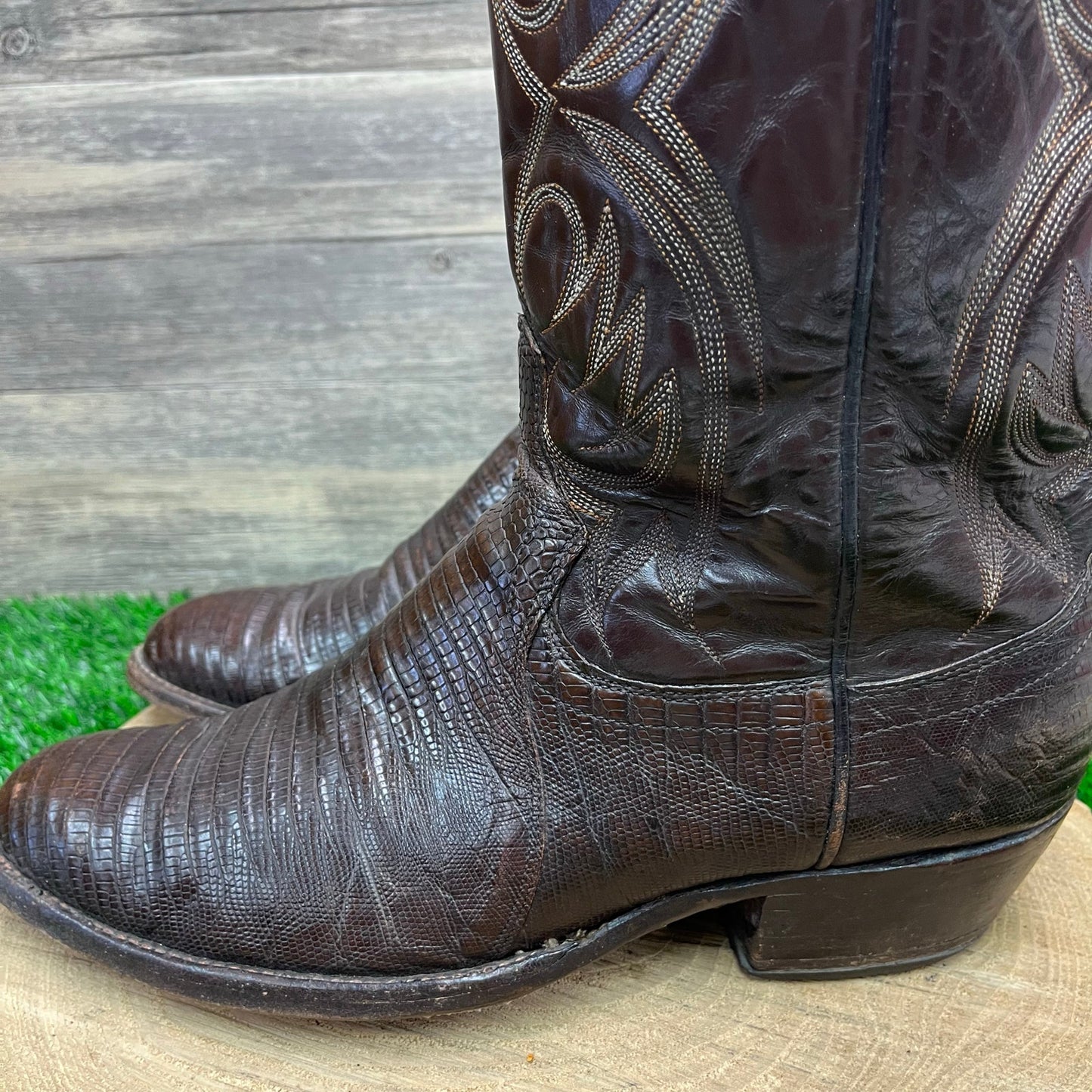 Dan Post Men - Size 10.5D - Vintage Chocolate Brown Lizard Cowboy Boots 6862