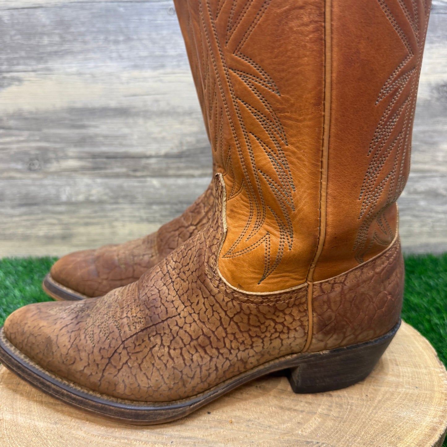 Wrangler Men - Size 8.5D - Vintage Tan Exotic Print Faux Leather Cowboy Boots