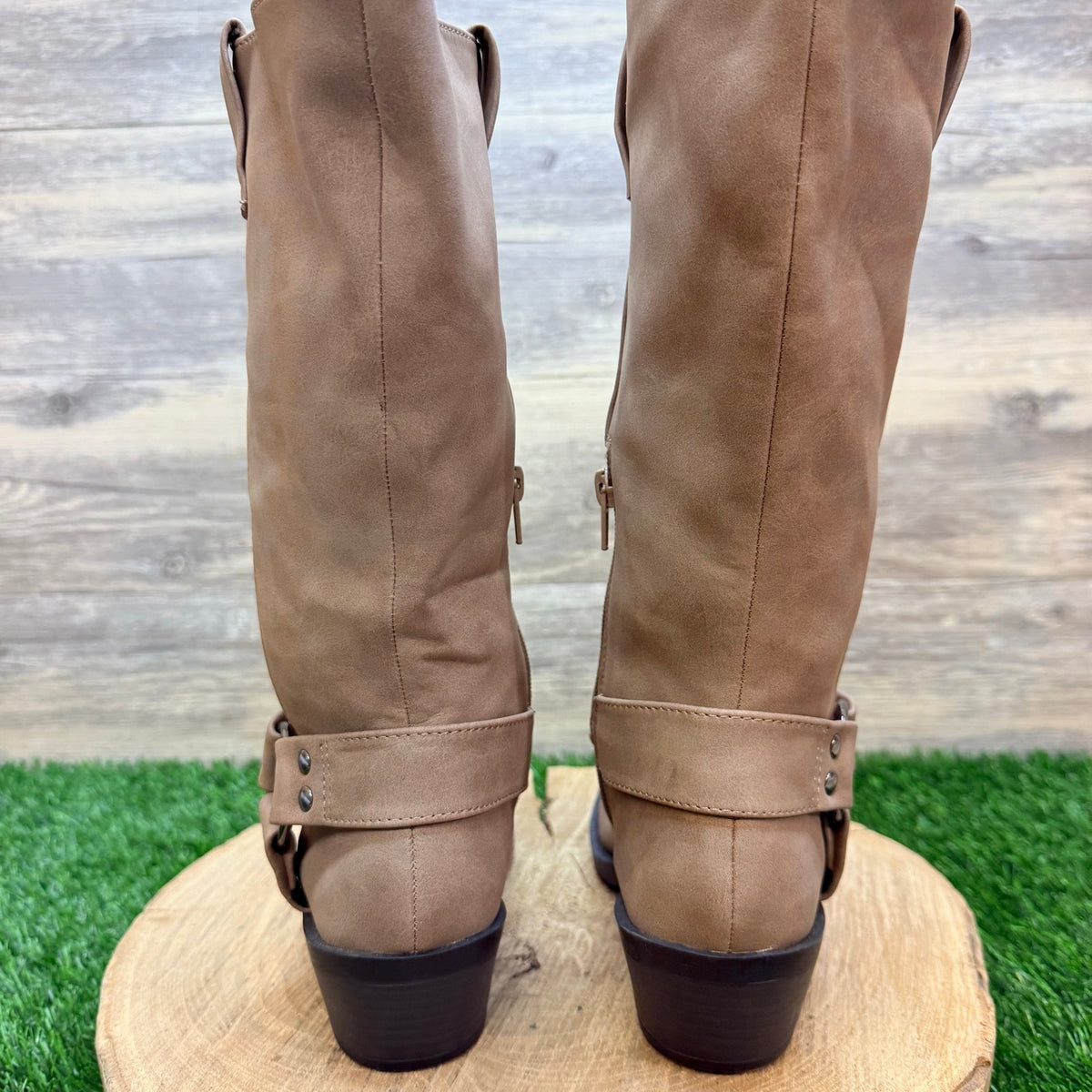 Time and Tru Women - Size 6 - Tan Faux Leather Moto Western Cowboy Boots 56491