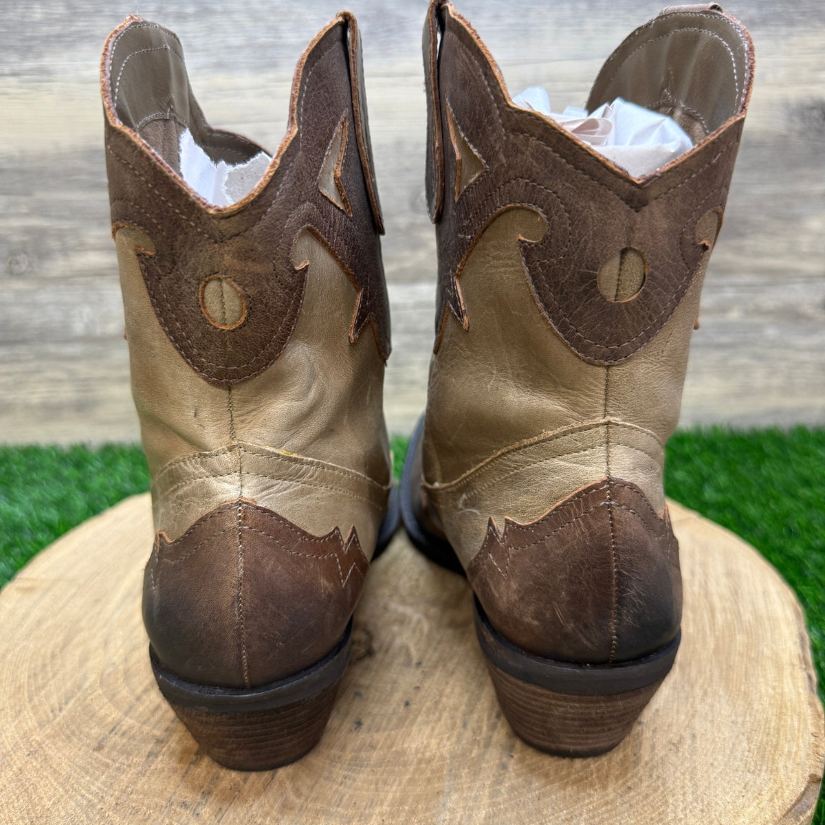 Reba Women - Size 8M - Beige/Brown Ankle Cowboy Boots